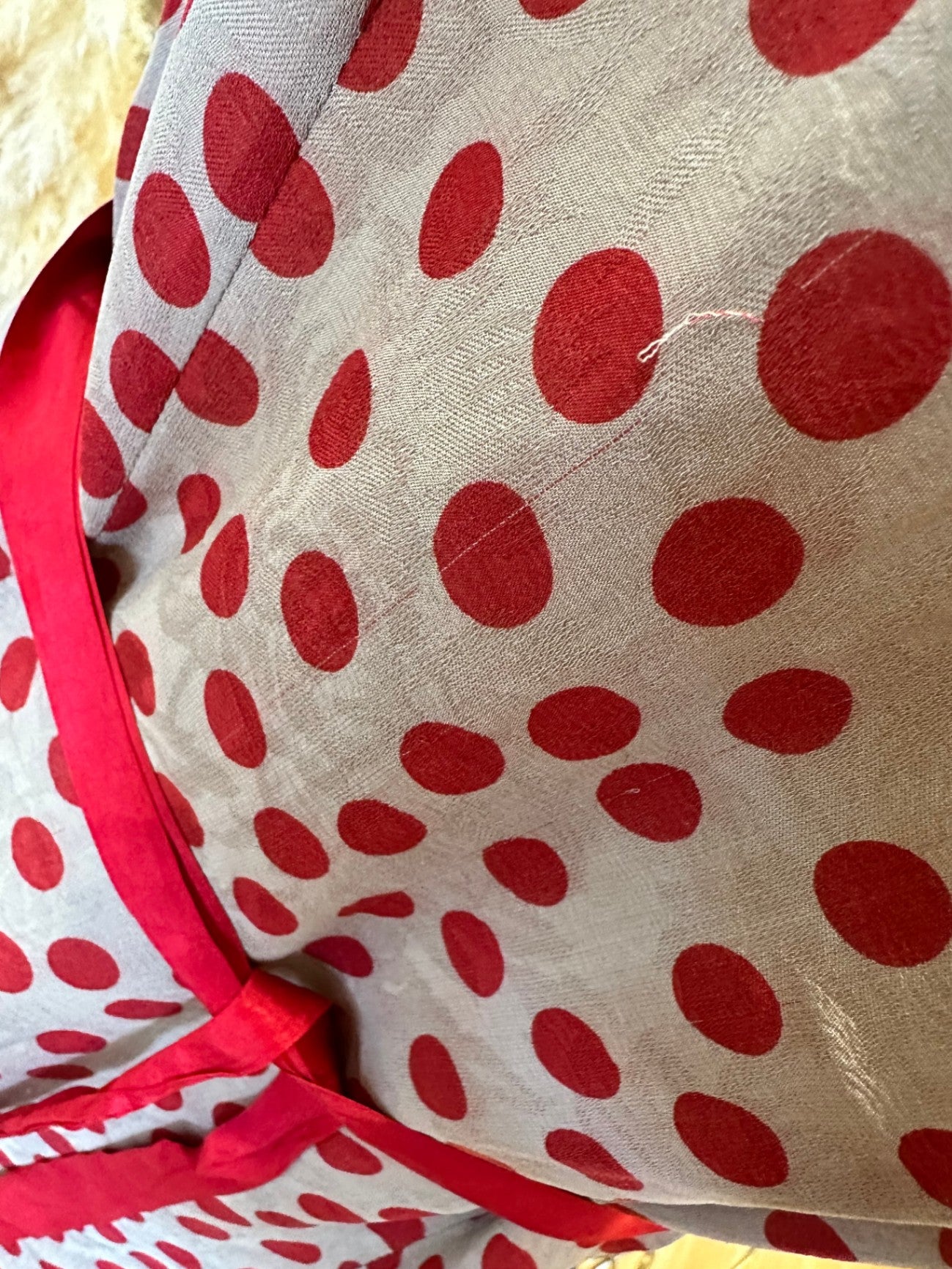 Stella Gregg - Top - Size 16 - Beige with Red Polka Dots - 100% Silk [Note some pulls evident]