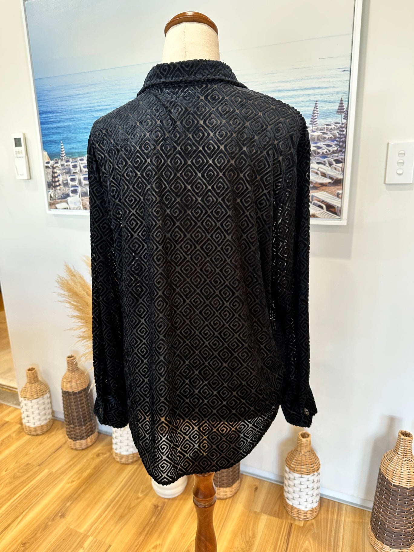 Paulls - Velvet Blouse - Medium - Black