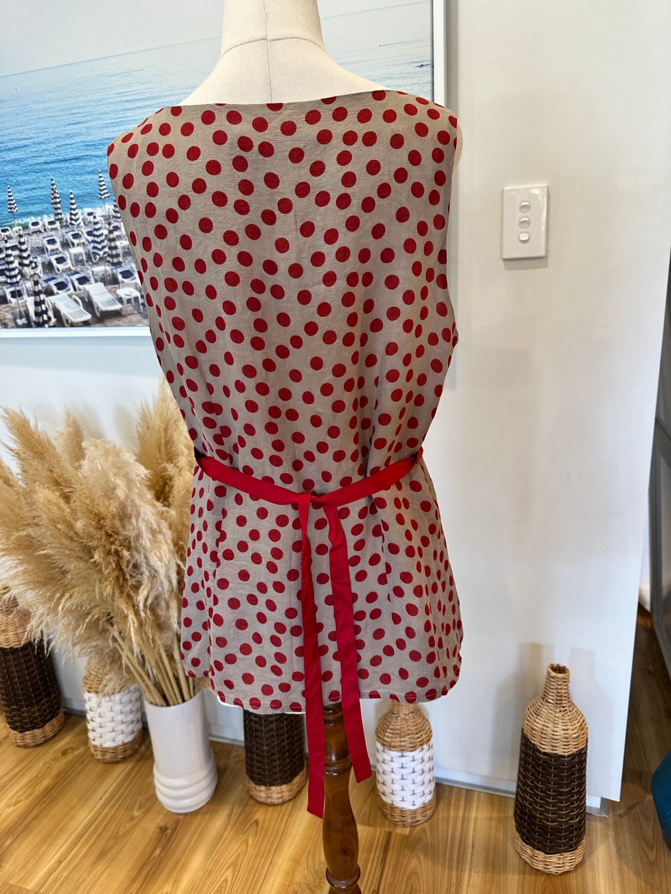 Stella Gregg - Top - Size 16 - Beige with Red Polka Dots - 100% Silk [Note some pulls evident]