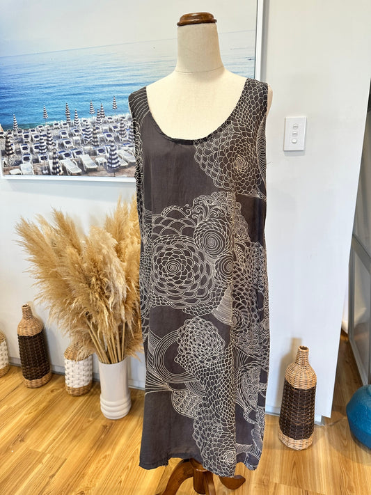 Caravan - Dress - Size: Large - Grey + Cream - 95% Silk + 5% Cotton