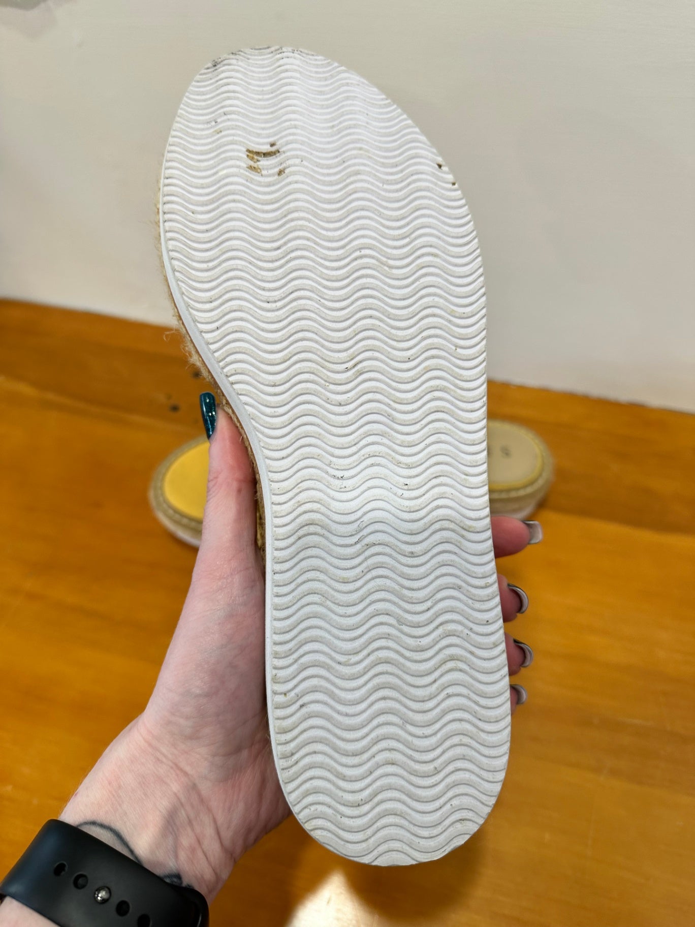 SKIN Footwear - Sandals - Size EU 41 - Yellow / Mustard