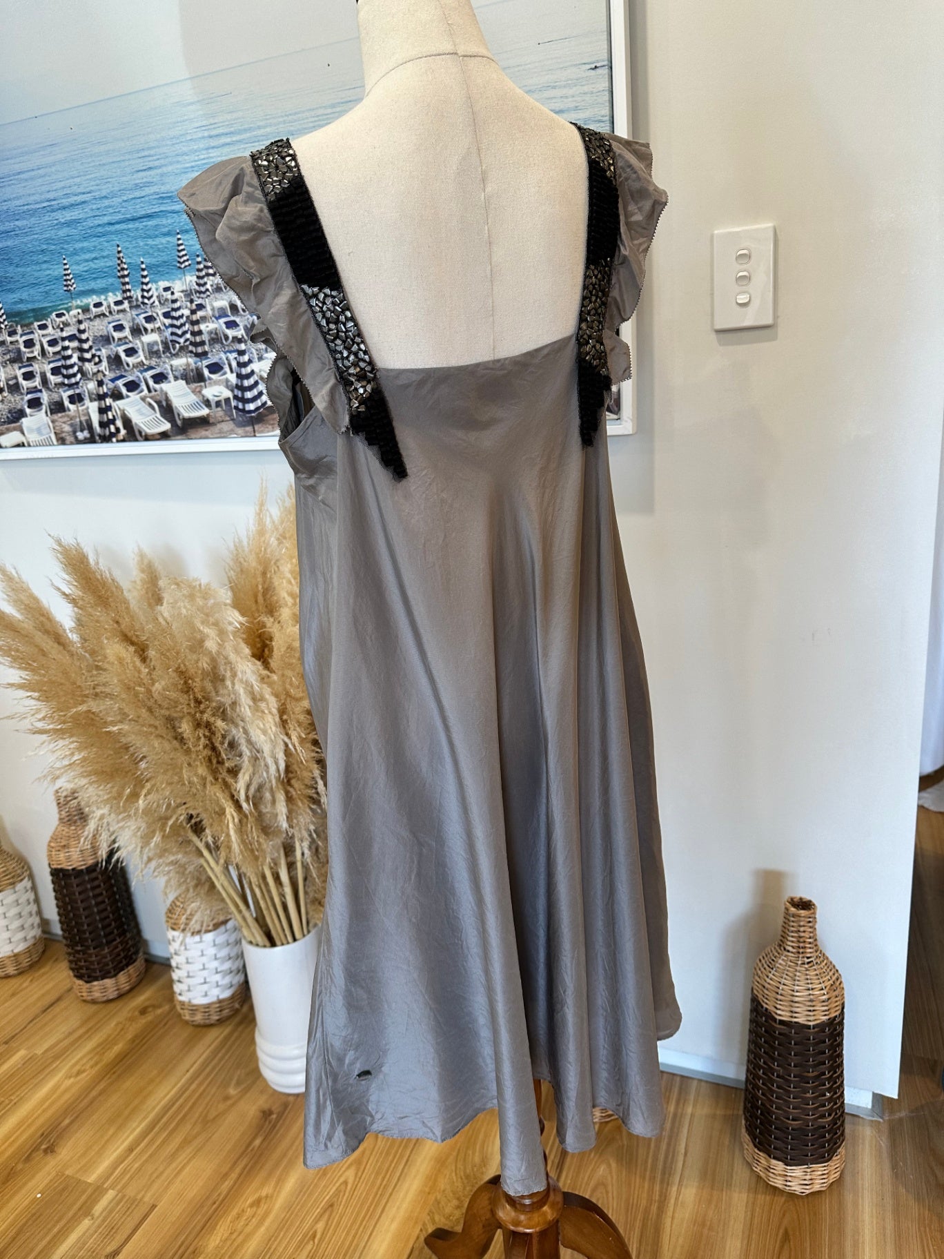 Hugo Boss (Orange Label) 100% Silk Grey Dress - Size Medium