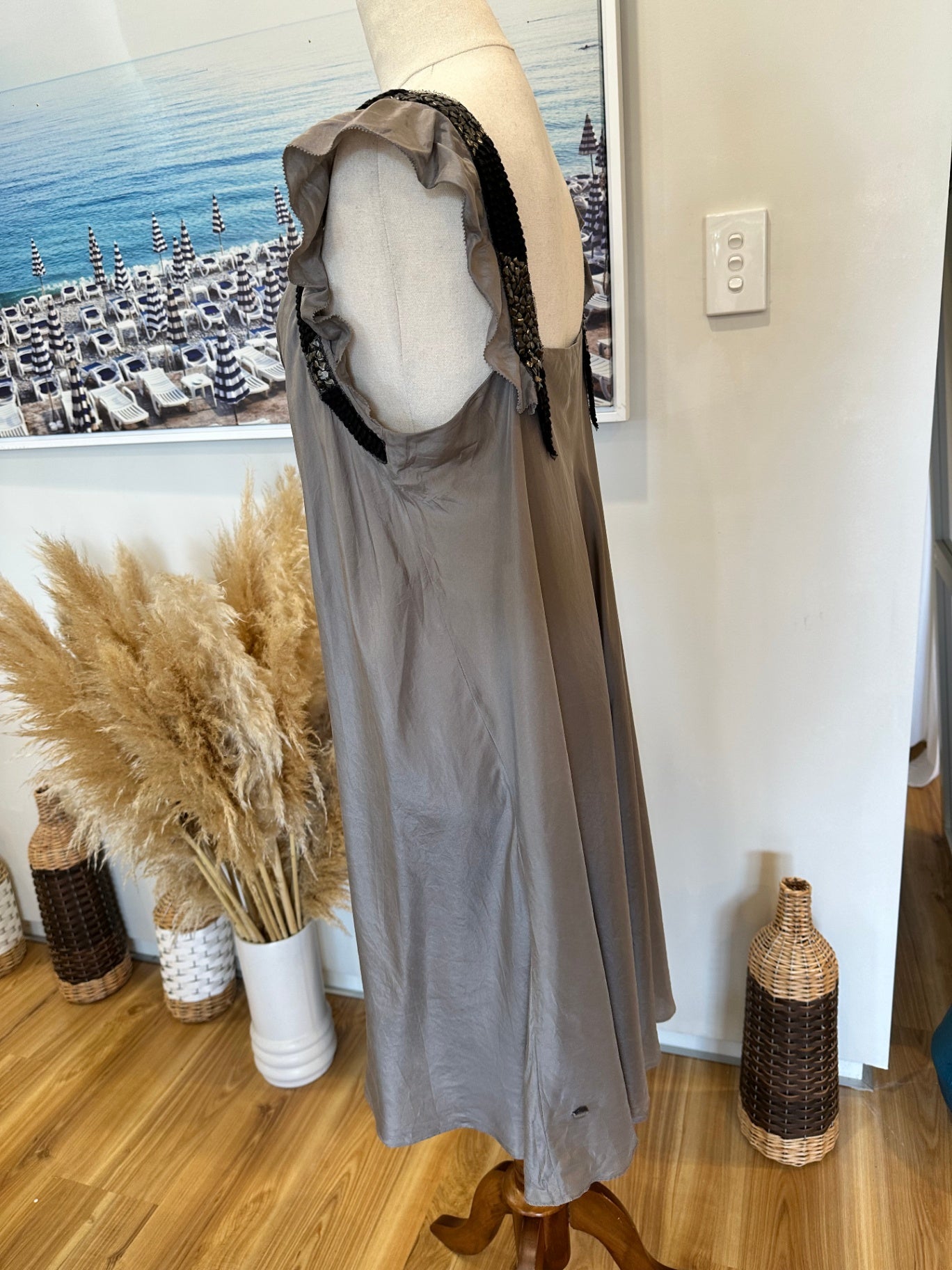 Hugo Boss (Orange Label) 100% Silk Grey Dress - Size Medium