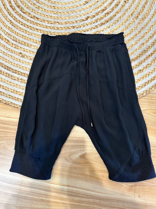 Moochi - Bloomers / Shorts - Size 6 Black