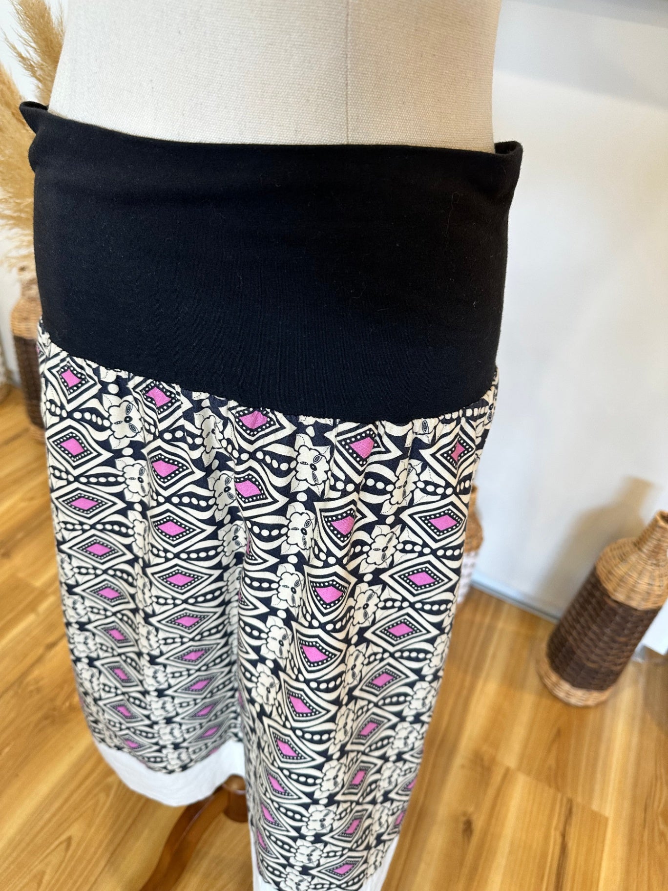 Talikans - Made in New Zealand - Reversible Skirt - Small