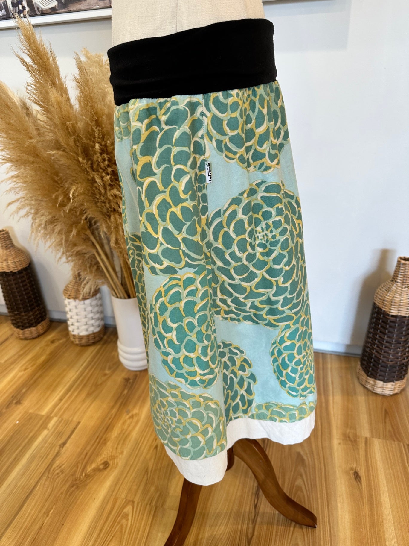 Talikans - Made in New Zealand - Reversible Skirt - Small