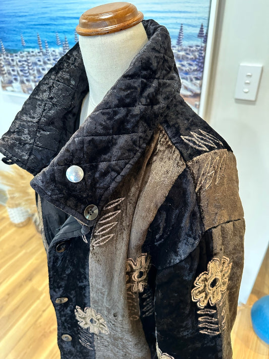 Vintage Coat - Medium / Large - Velvet Black and brown