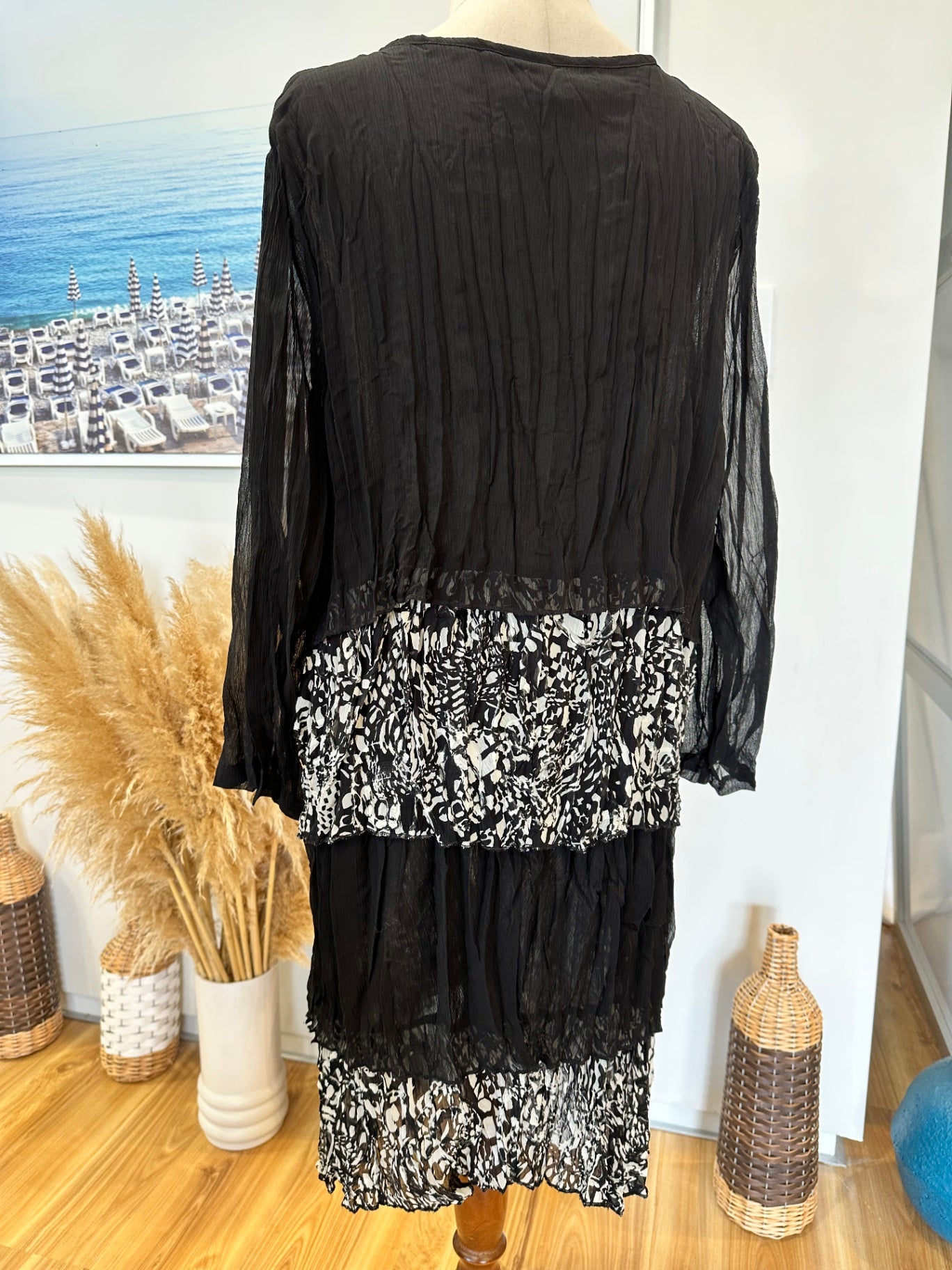 Taking Shape - Longling Cardigan - Size 16 - Black and Cream