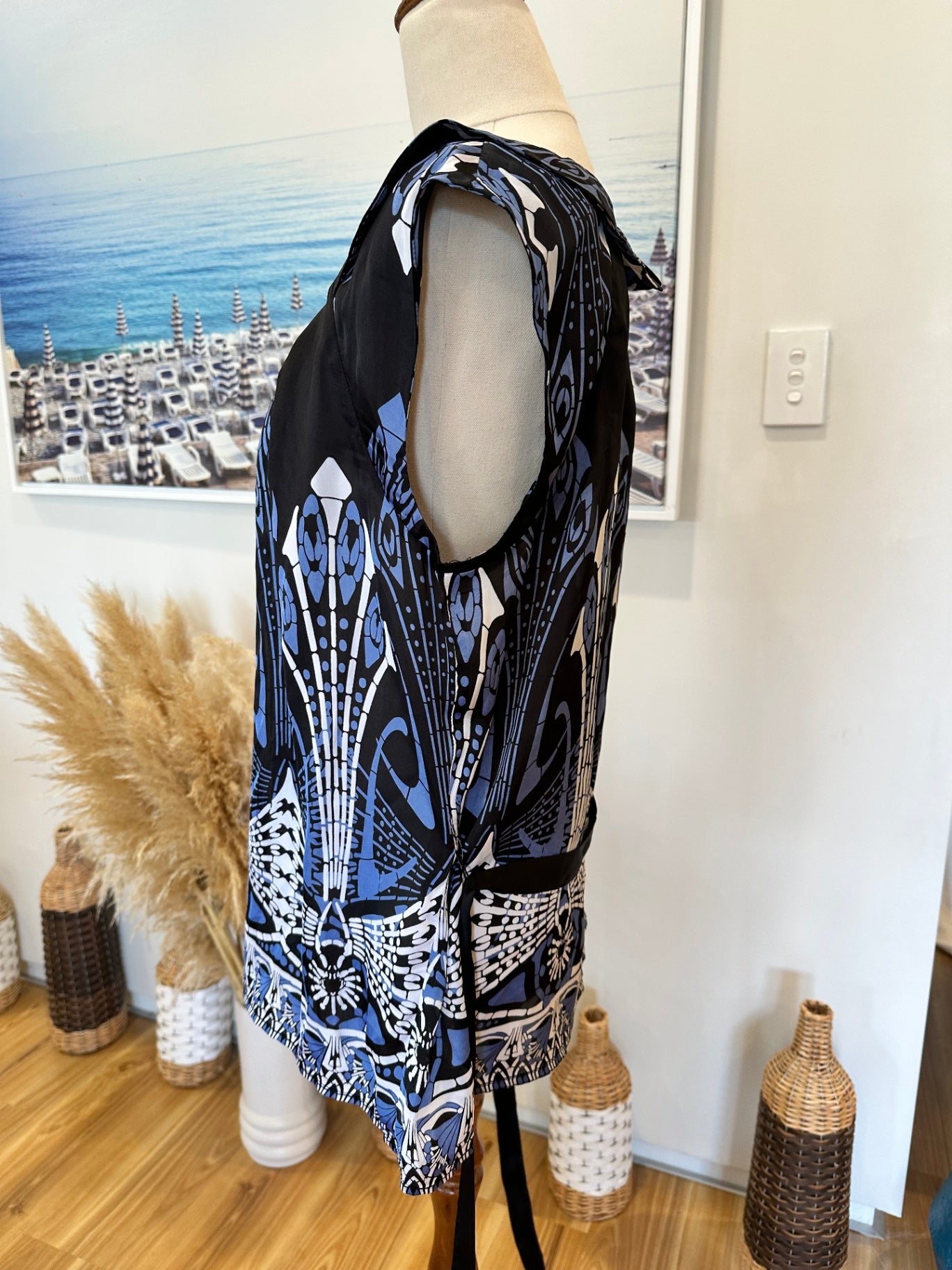 Rockmans Blouse - Size 14 - Black, Blue, White