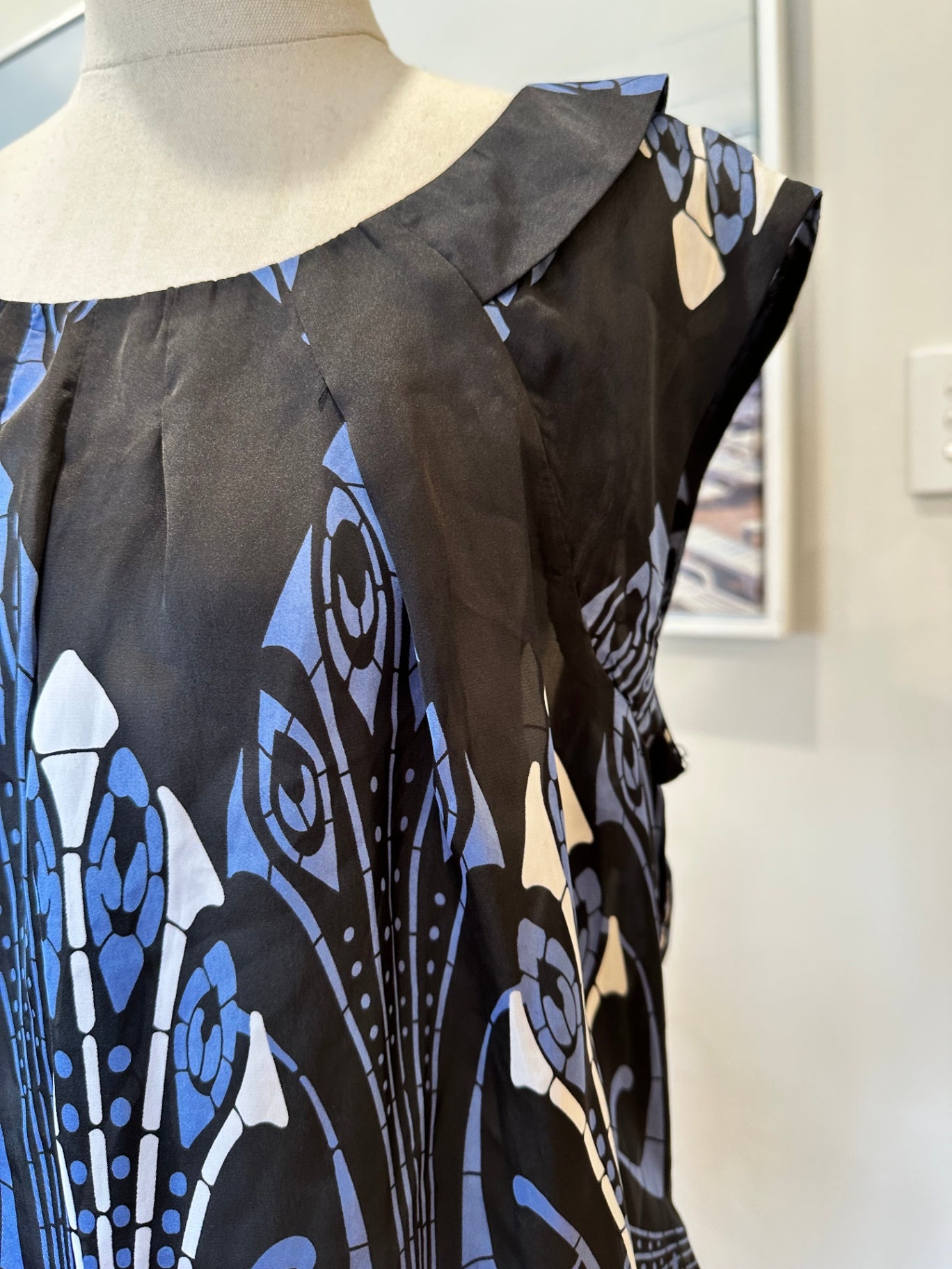 Rockmans Blouse - Size 14 - Black, Blue, White