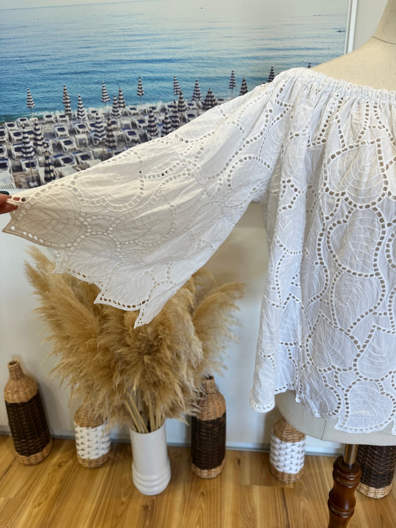 Off Shoulder Lace Blouse - Medium / Large - White / Cream