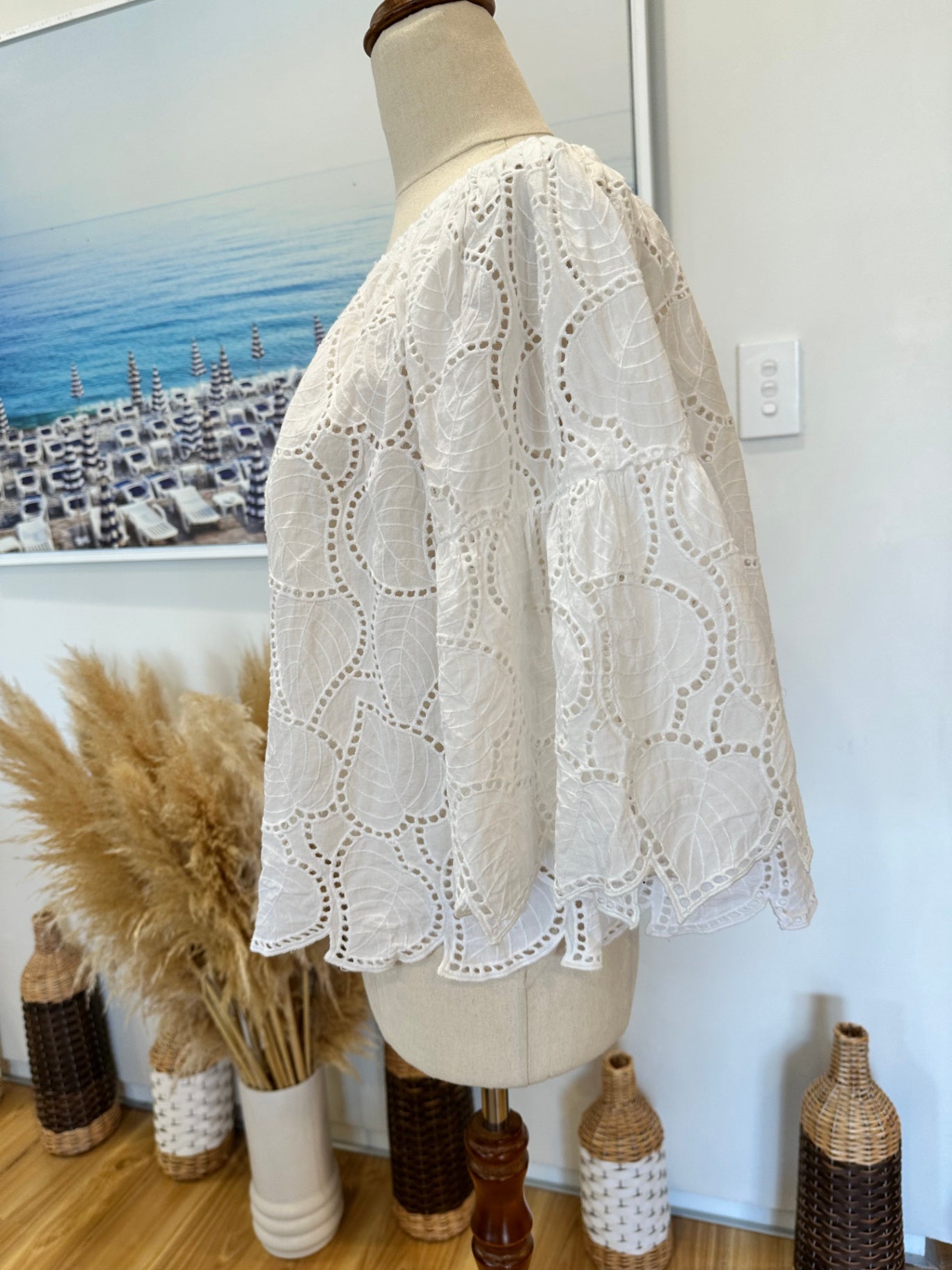 Off Shoulder Lace Blouse - Medium / Large - White / Cream