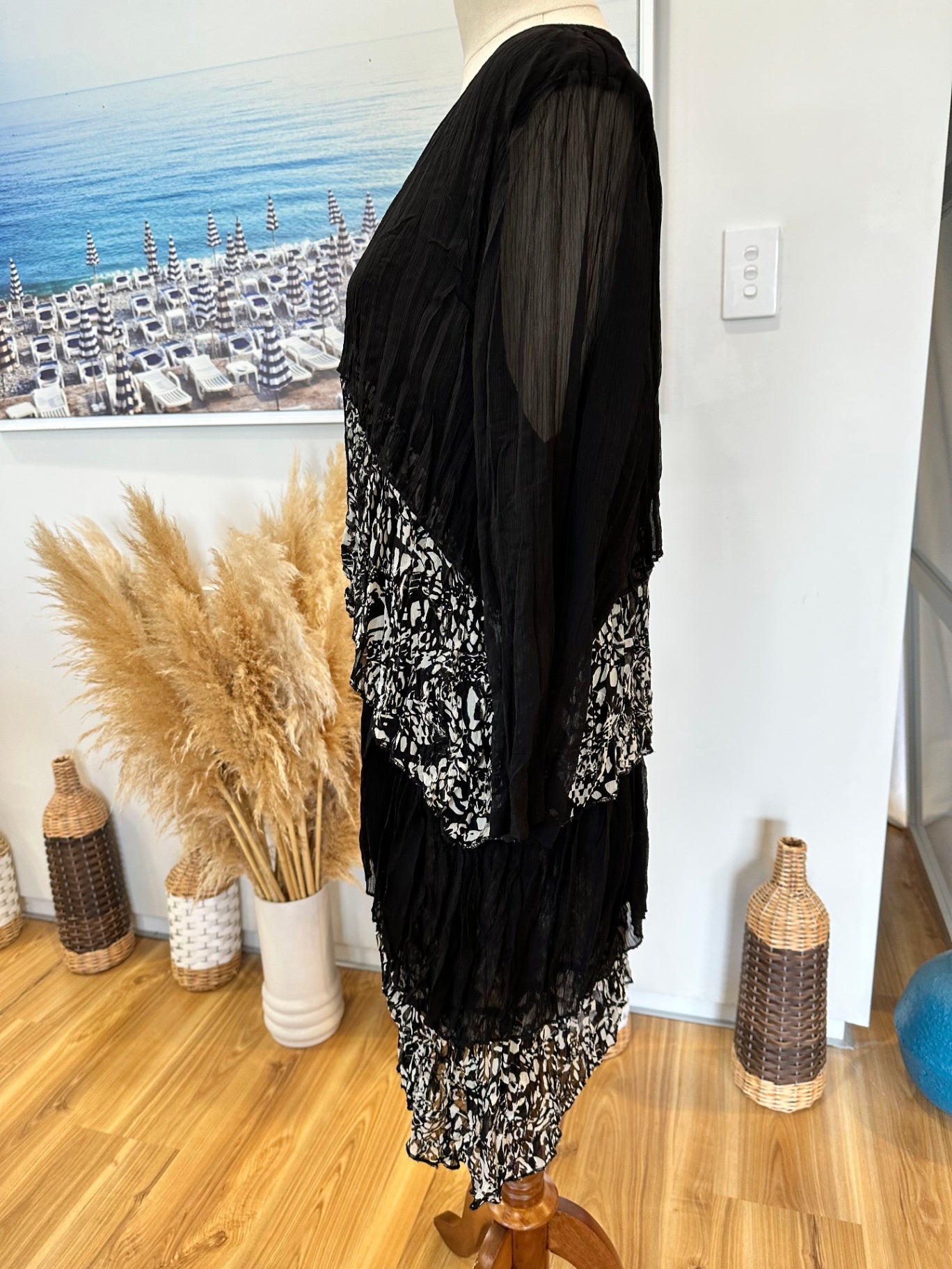 Taking Shape - Longling Cardigan - Size 16 - Black and Cream