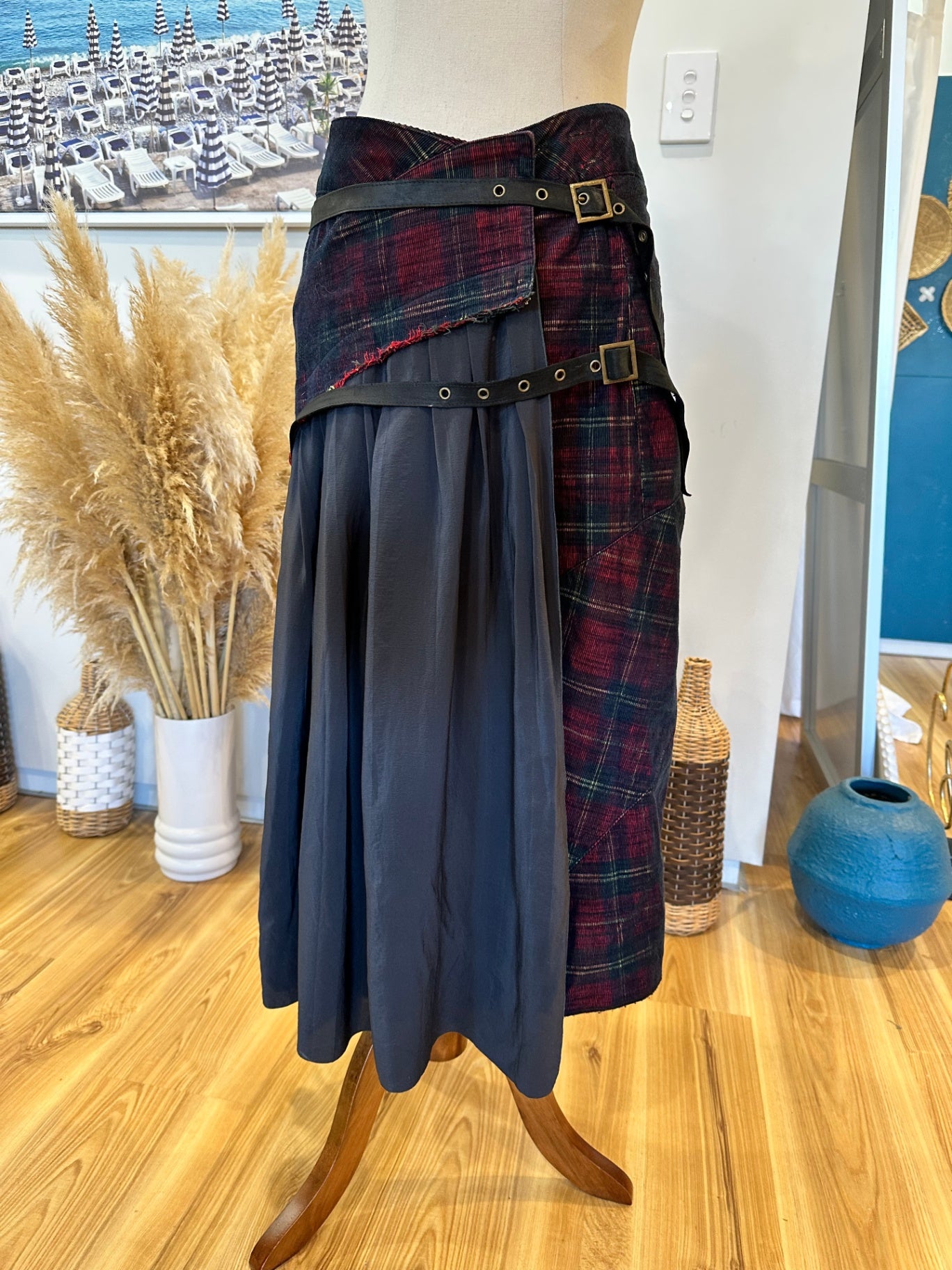 Sharon Washob - Tartan Grunge Skirt - Medium - Black and red plaid - Silk / Cotton / Leather