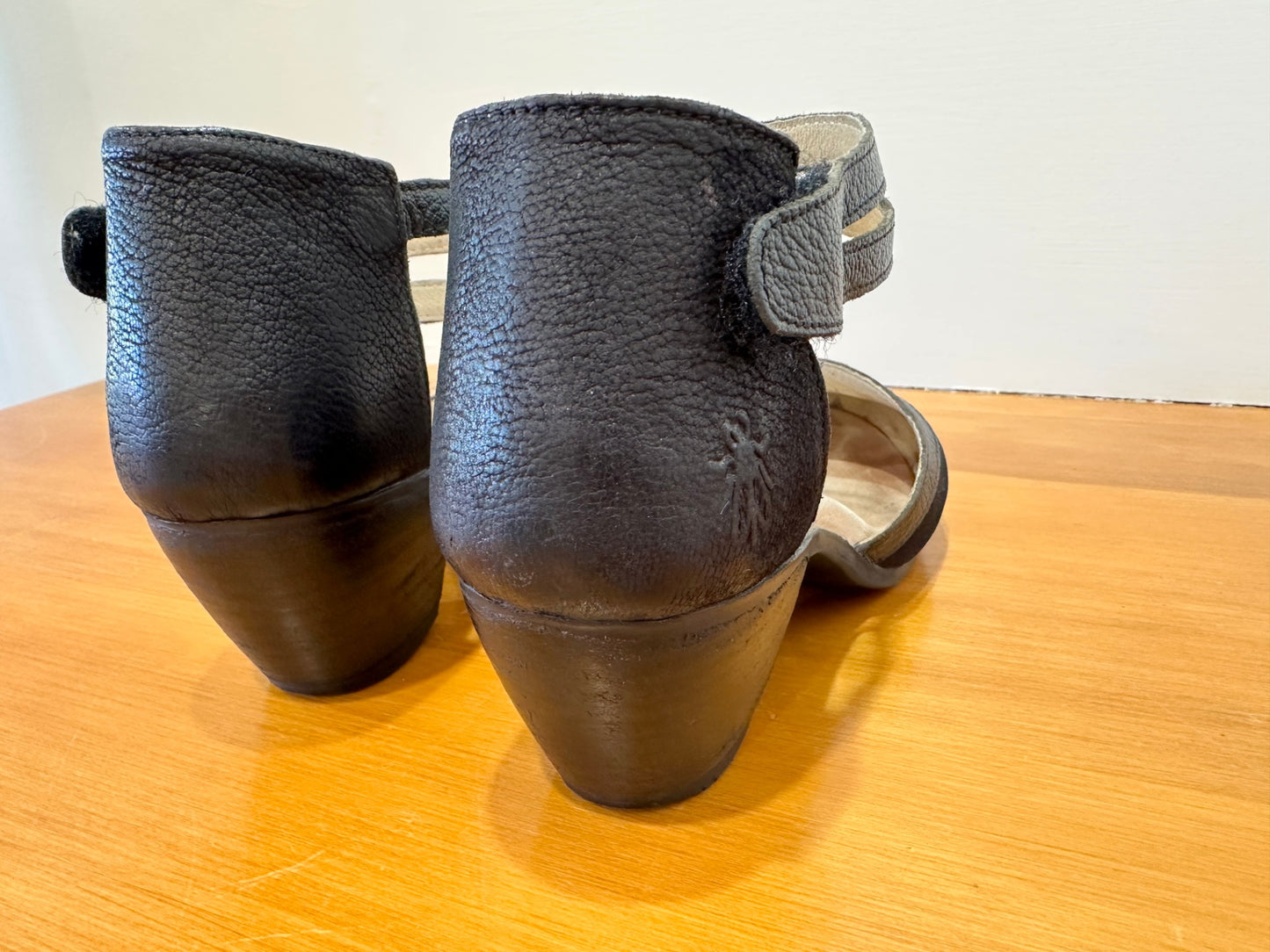 FLY London Heels - Size 39 - Black