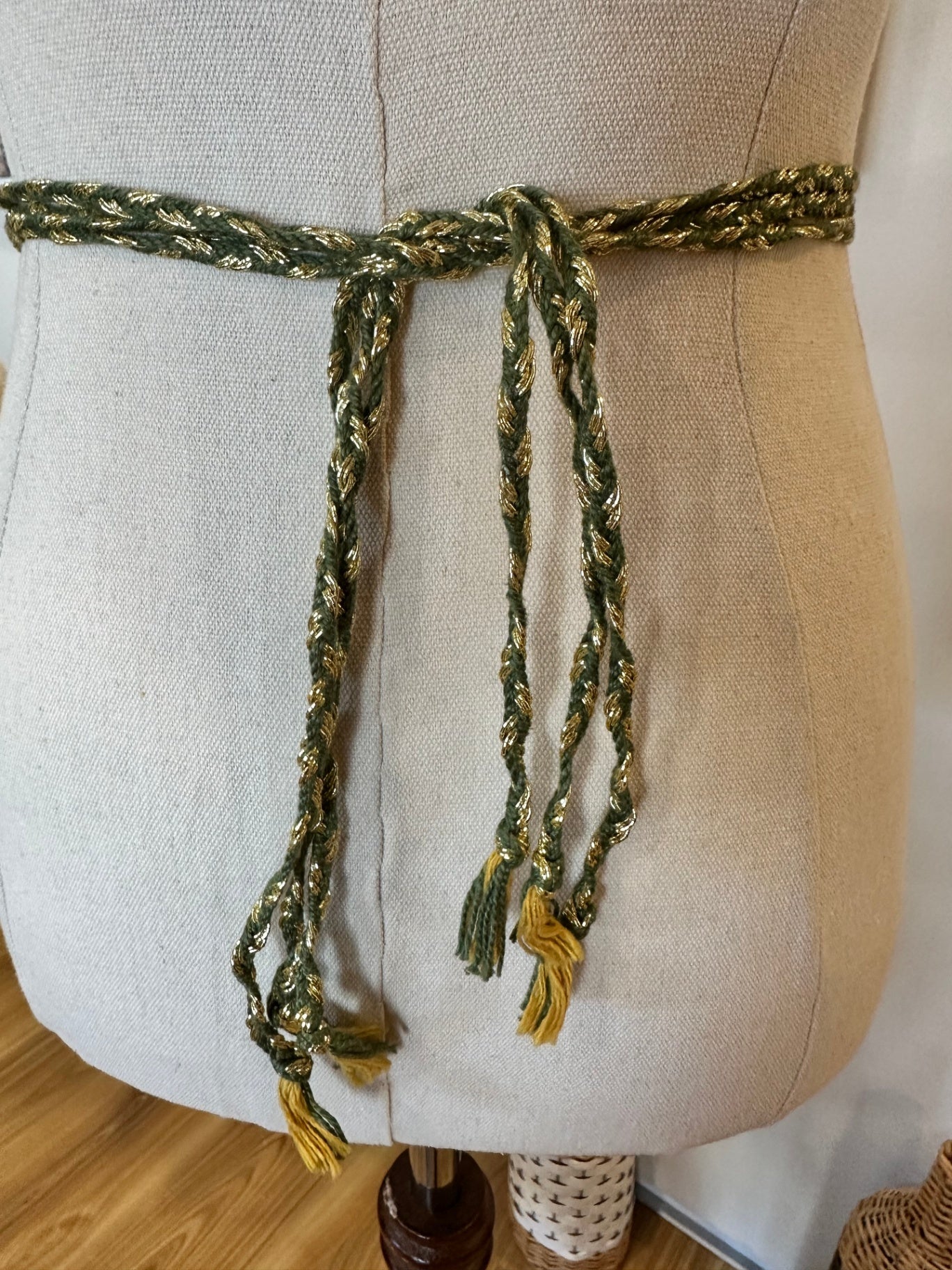 Vintage Belt - Green and Gold w leaf / shell adornment