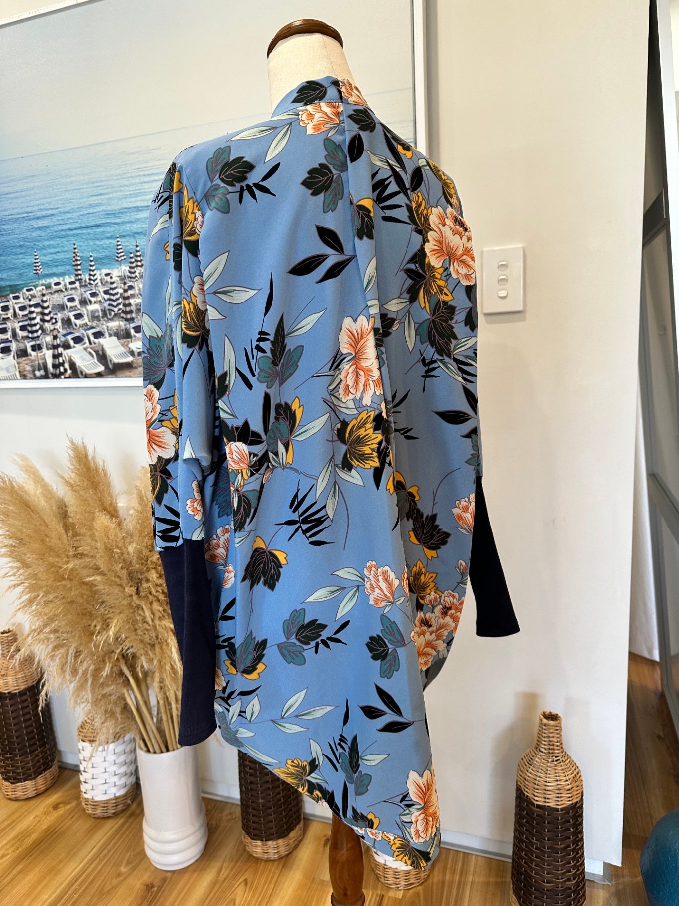 Kimono - One Size - Blue with multicolored floral pattern