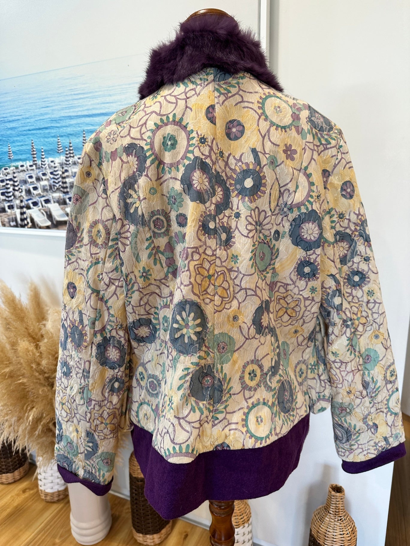 Vintage - Quilted Jacket - EU 42 Medium / Large - Purple tones w Faux Fur Collar