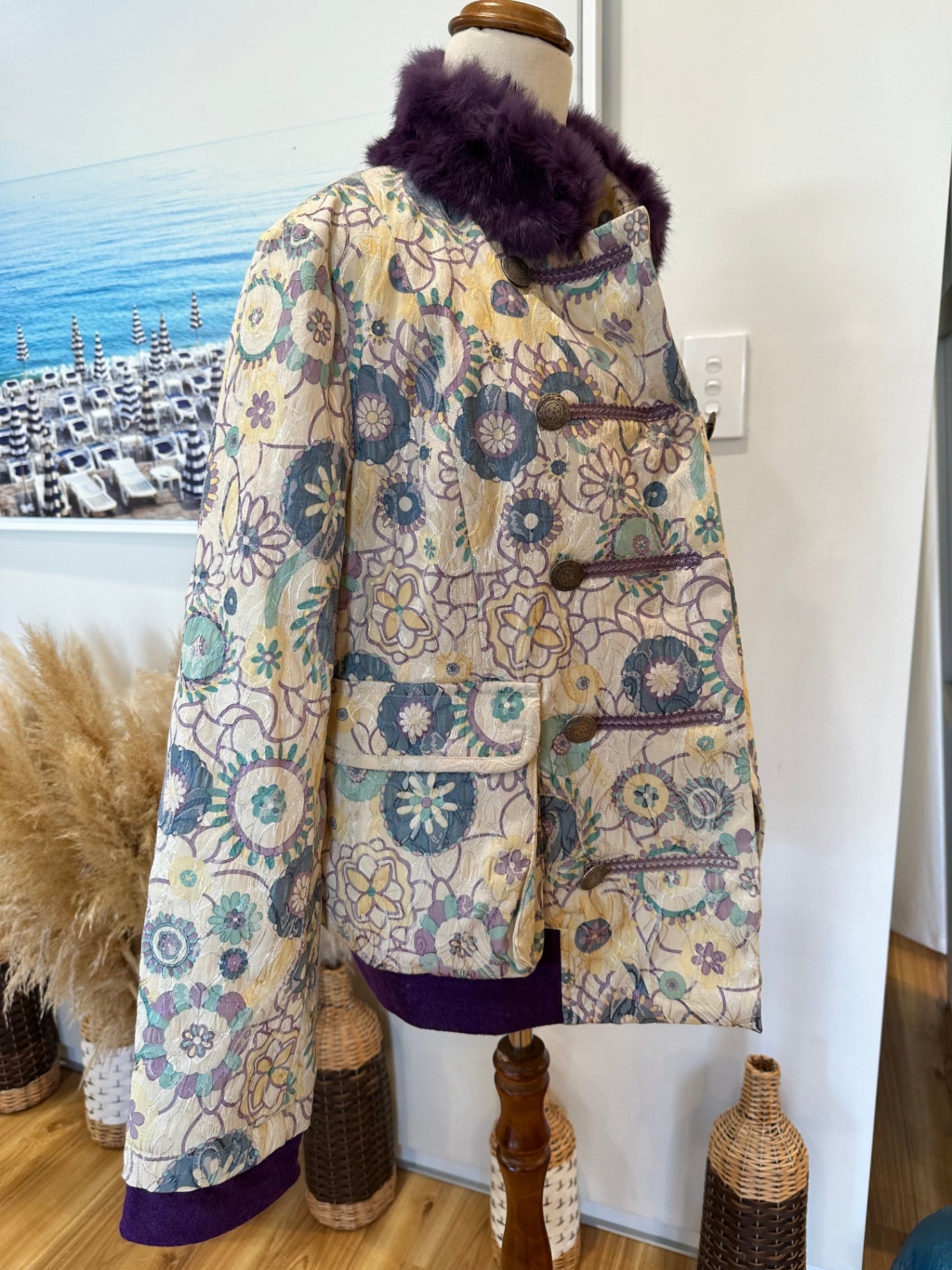 Vintage - Quilted Jacket - EU 42 Medium / Large - Purple tones w Faux Fur Collar