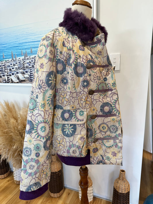 Vintage - Quilted Jacket - EU 42 Medium / Large - Purple tones w Faux Fur Collar