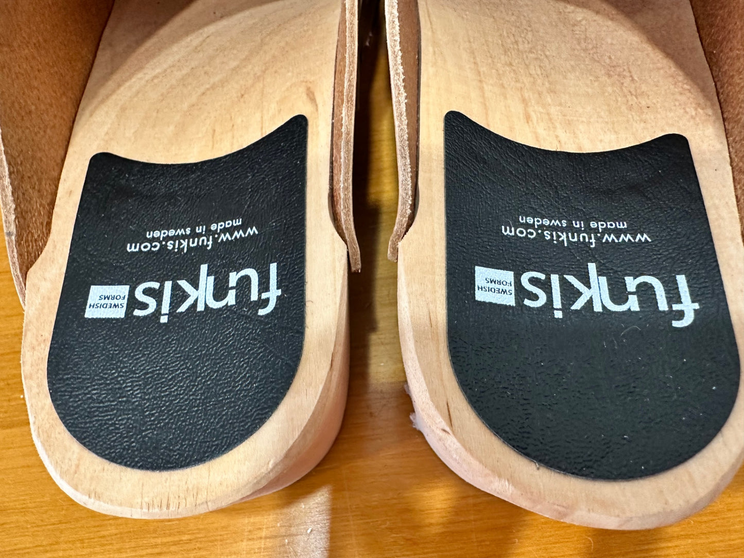 Funkis Clogs - Size EU 40 - Tan (Cork like material)