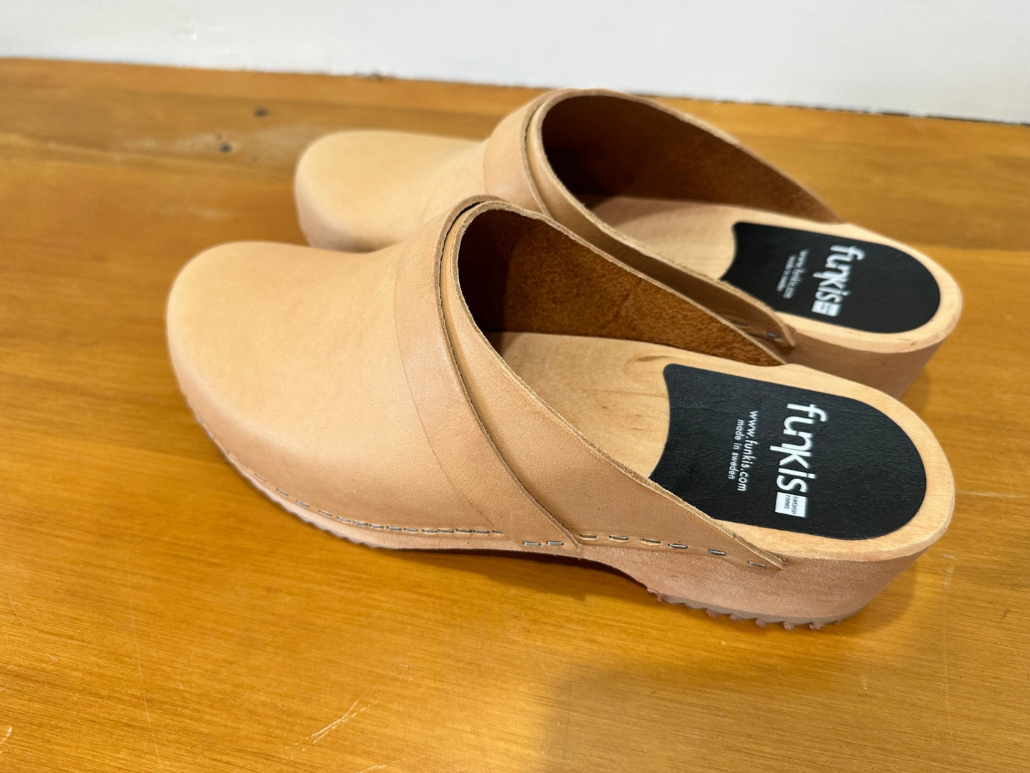Funkis Clogs - Size EU 40 - Tan (Cork like material)