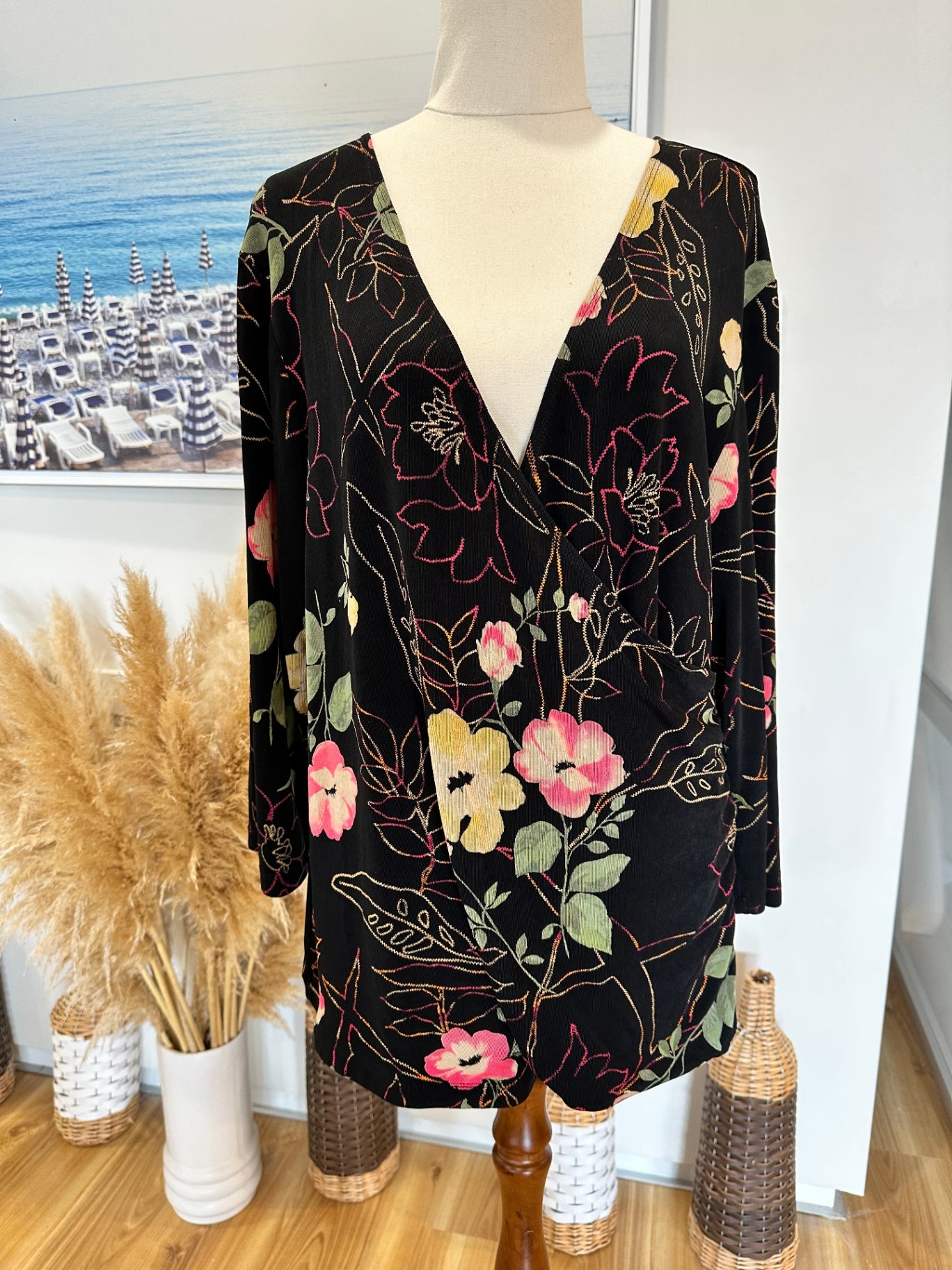 Mirasol Blouse - Size Large - Black with floral pattern