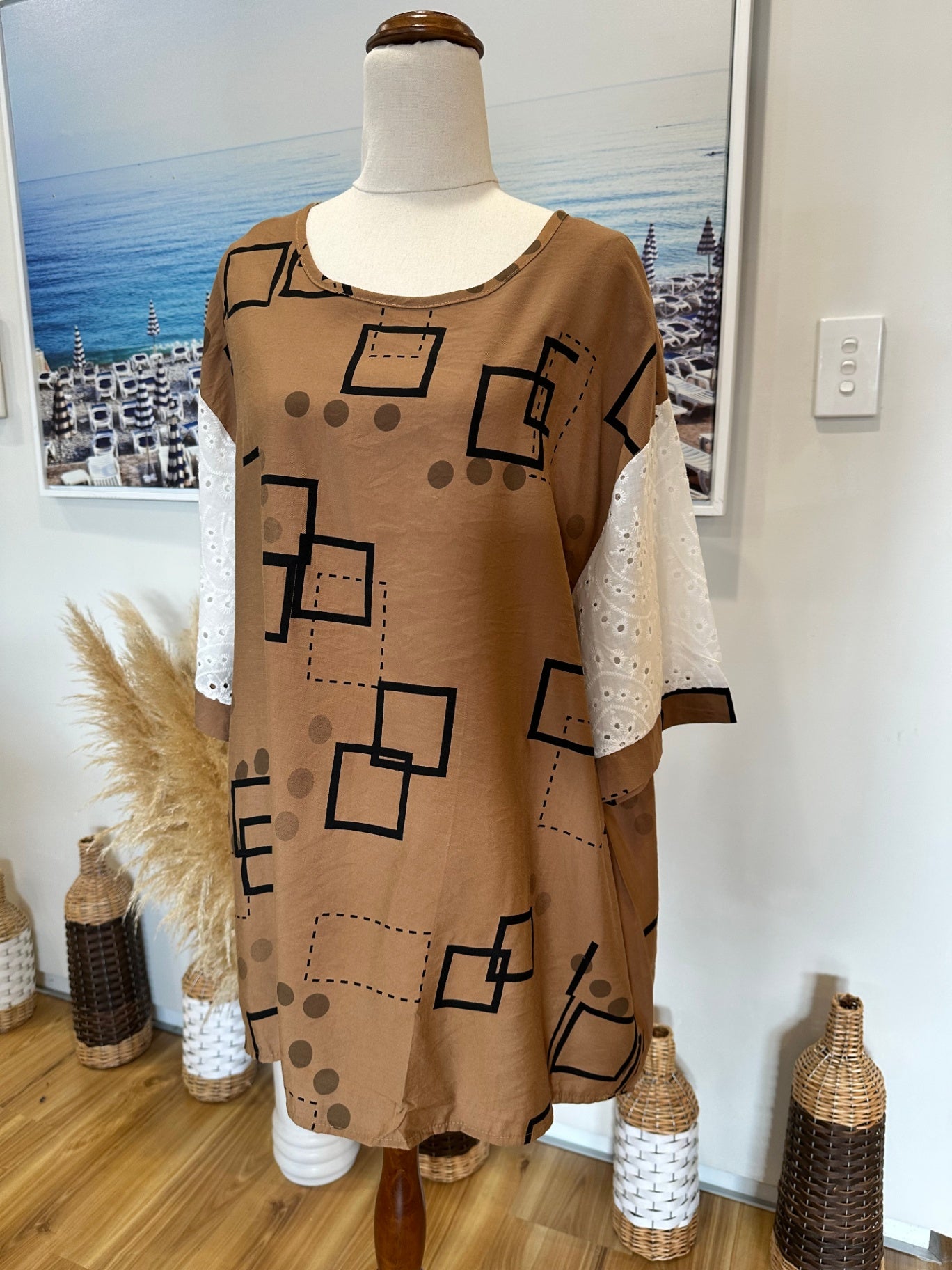 Blouse - Size Large - Brown w Geometric Print