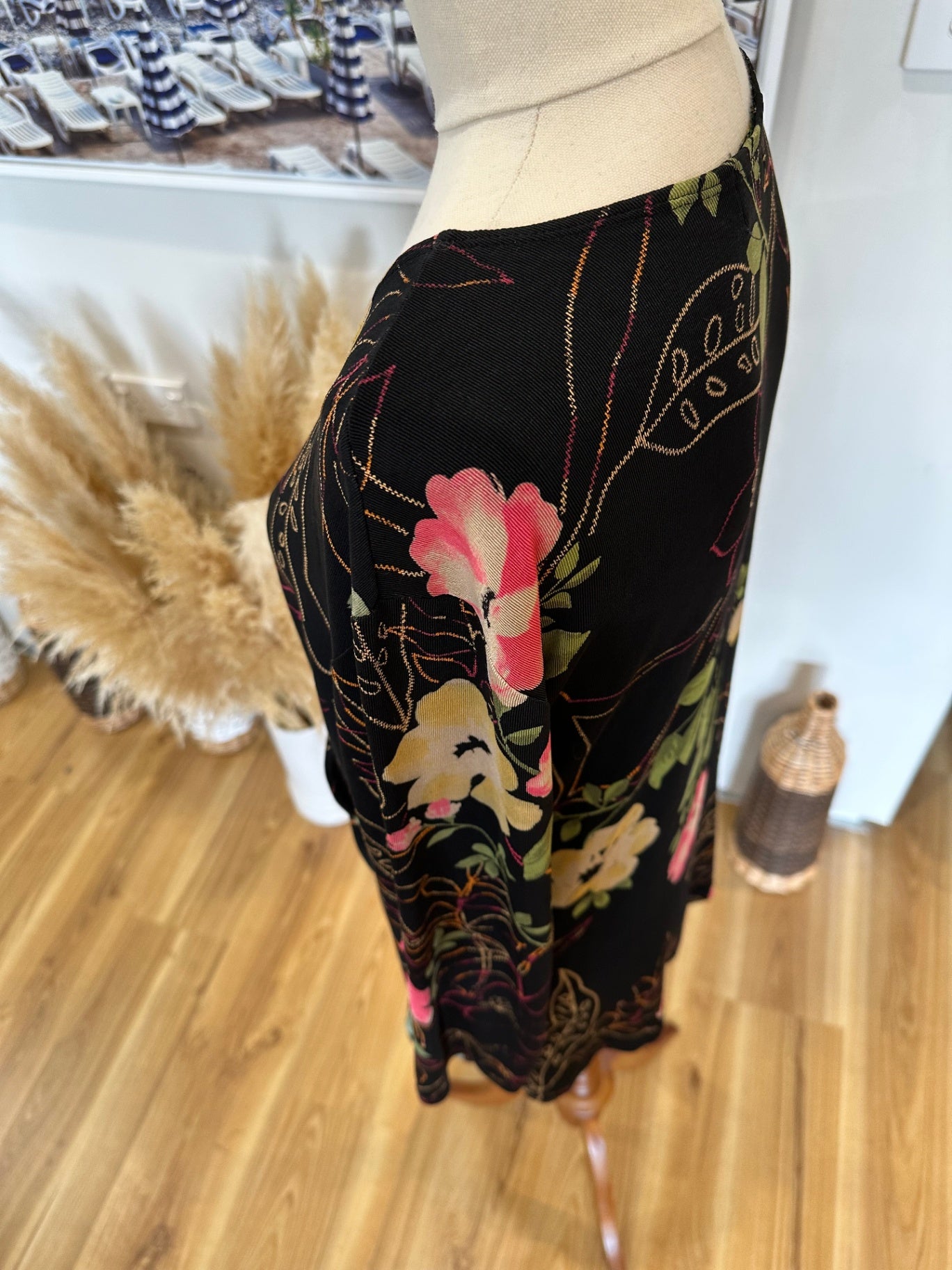 Mirasol Blouse - Size Large - Black with floral pattern