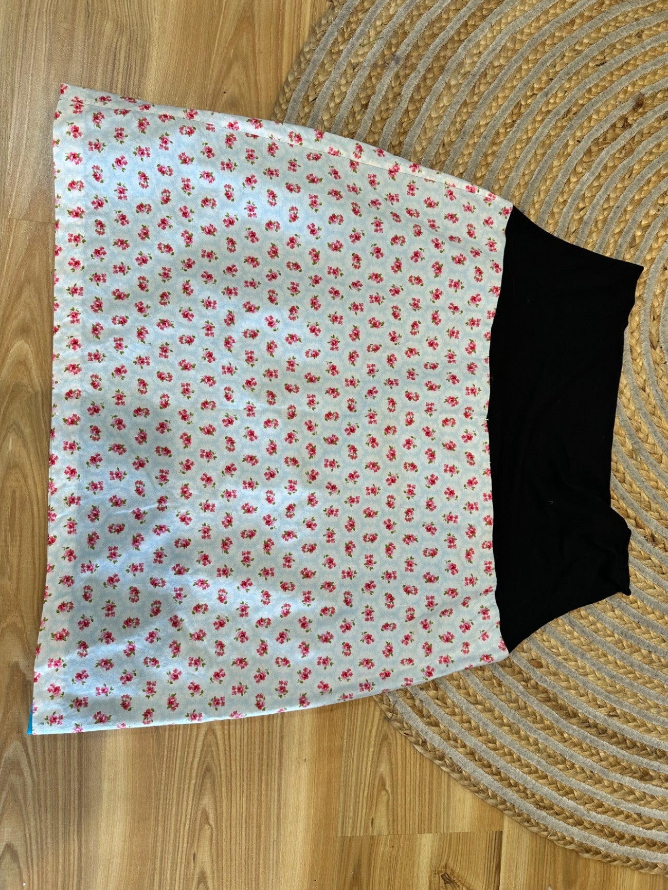 Top Stitch - Made in New Zealand - Skirt - Extra Large - Light blue with pink floral print and black waistband