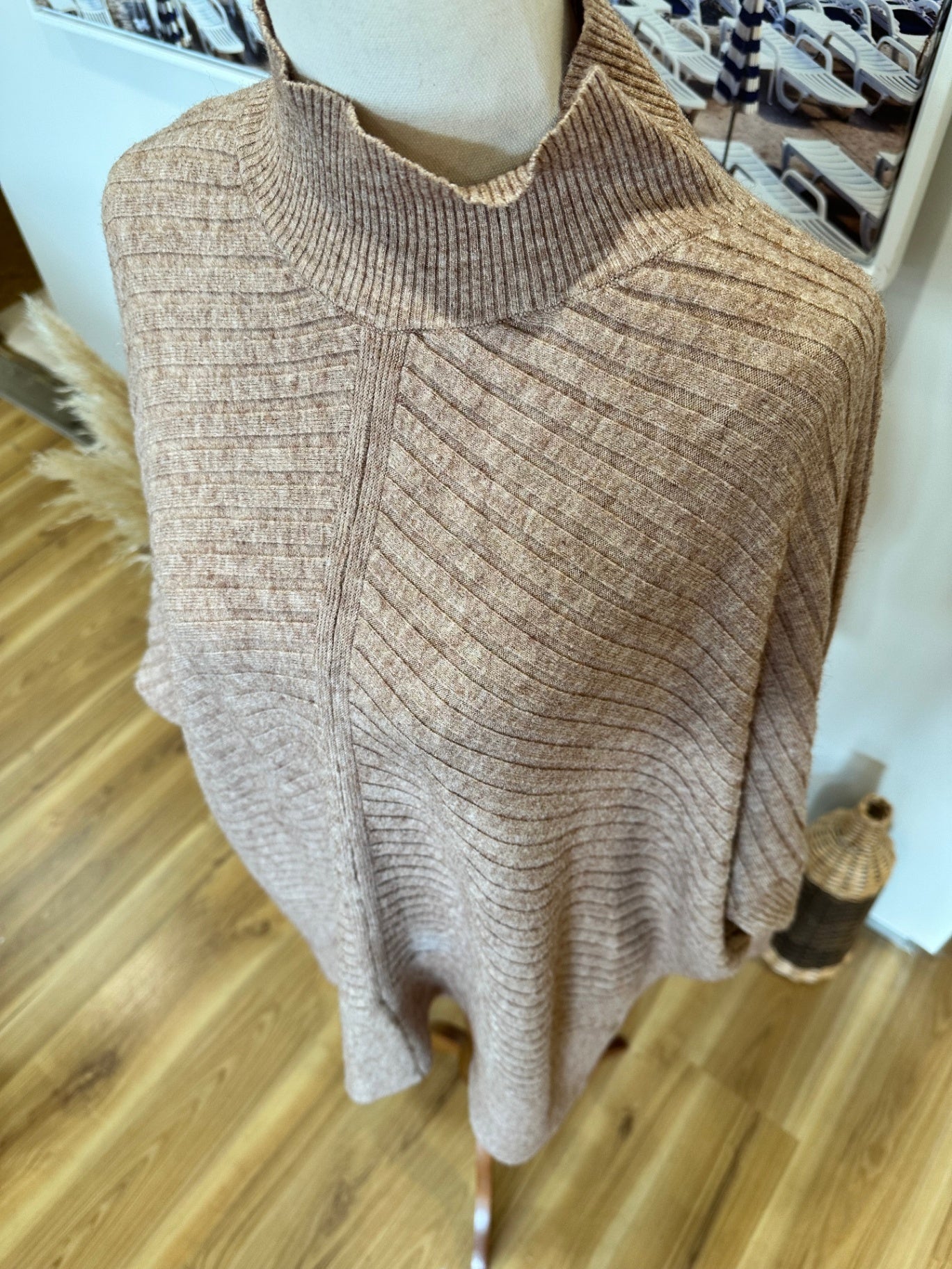 Whistle Top - Extra Large - Light Brown