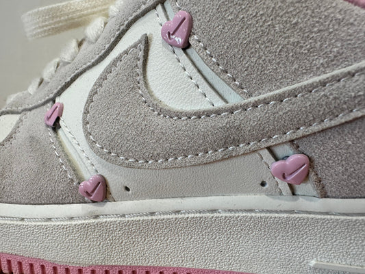 Nike Sneakers - Size EU 38 - Pink and White