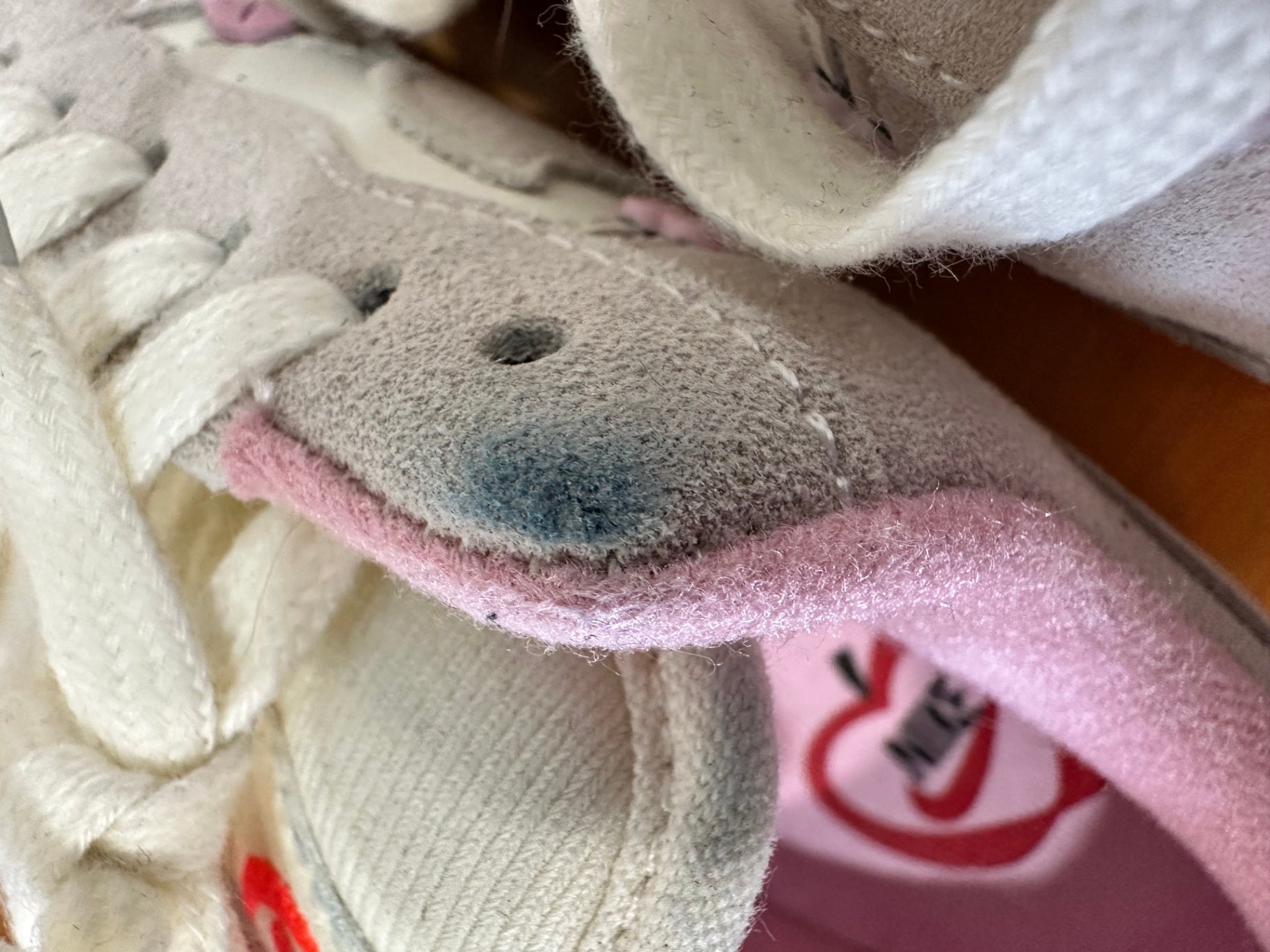 Nike Sneakers - Size EU 38 - Pink and White