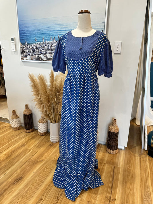 Vintage Dress - Size Medium - Blue with white polka dots - Cottagecore