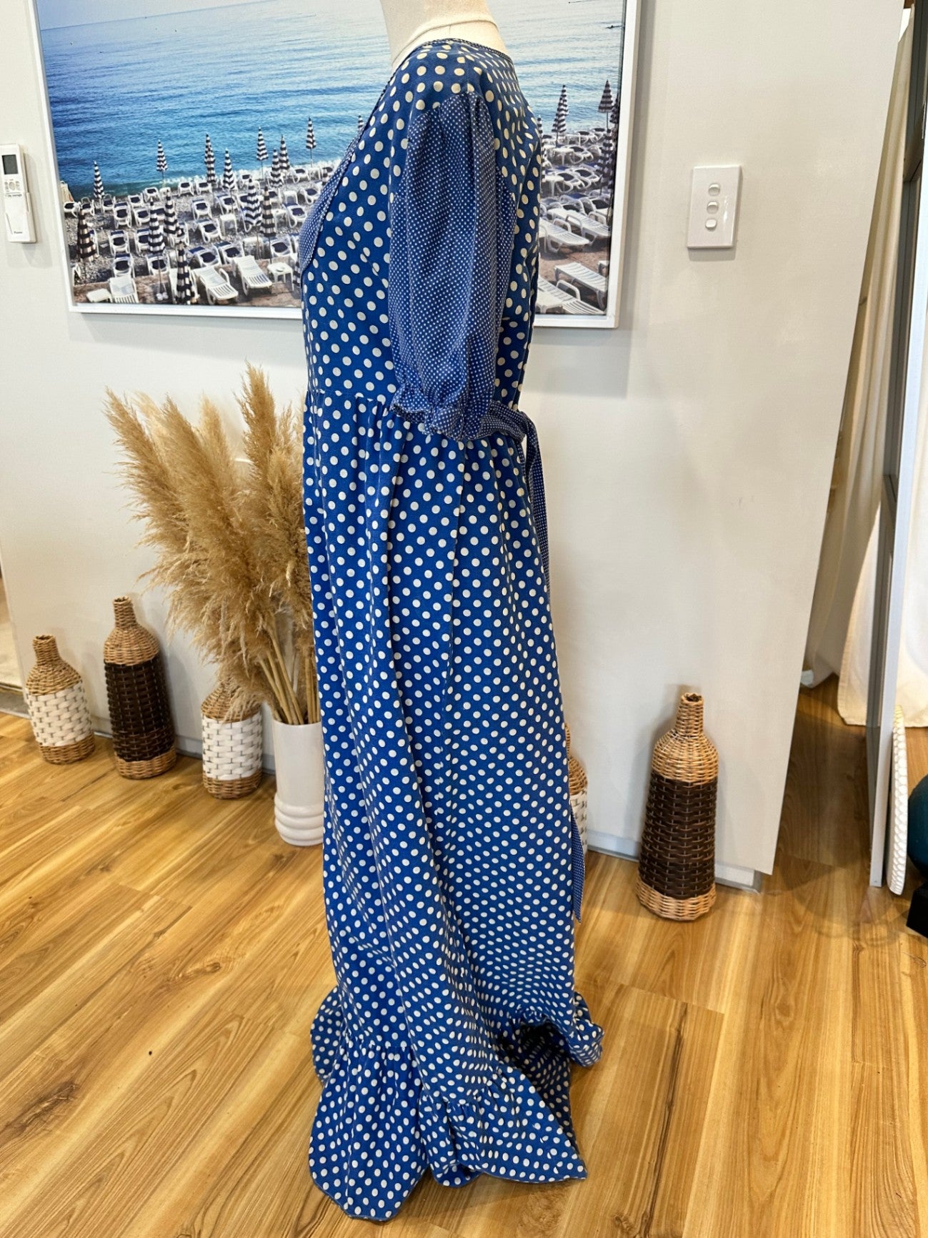 Vintage Dress - Size Medium - Blue with white polka dots - Cottagecore