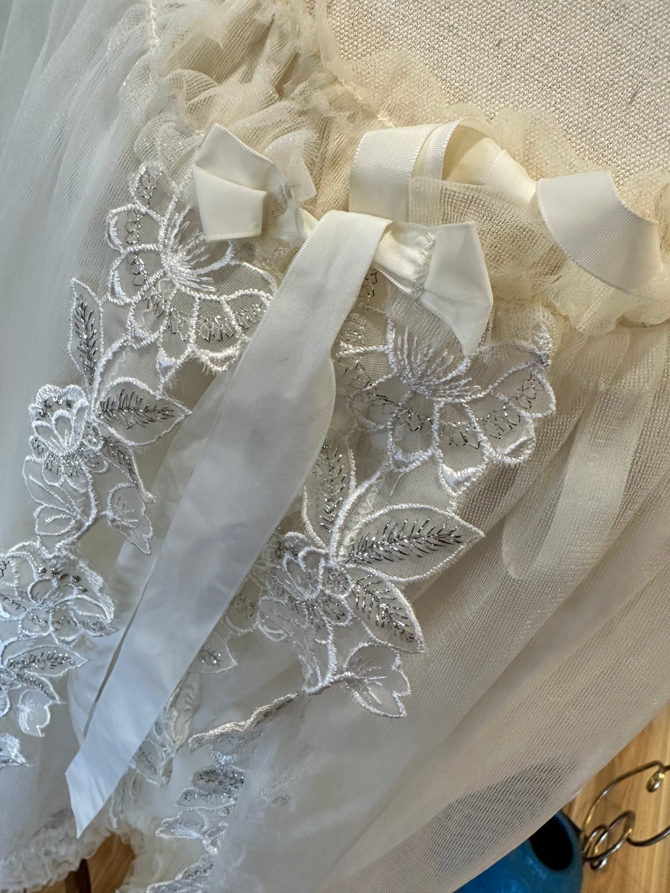 Vintage Wedding Sleepwear - Nightie & Dressing Gown - Medium - Cream / White