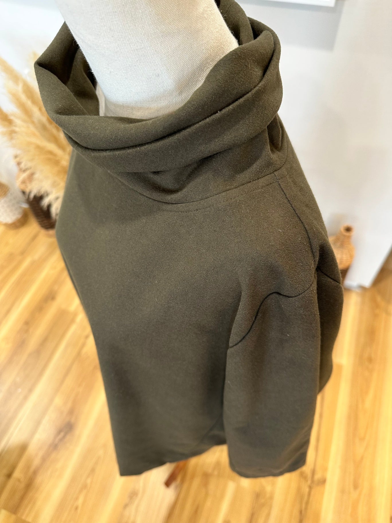 Blackstone Jumper - Size 12 - Olive Green