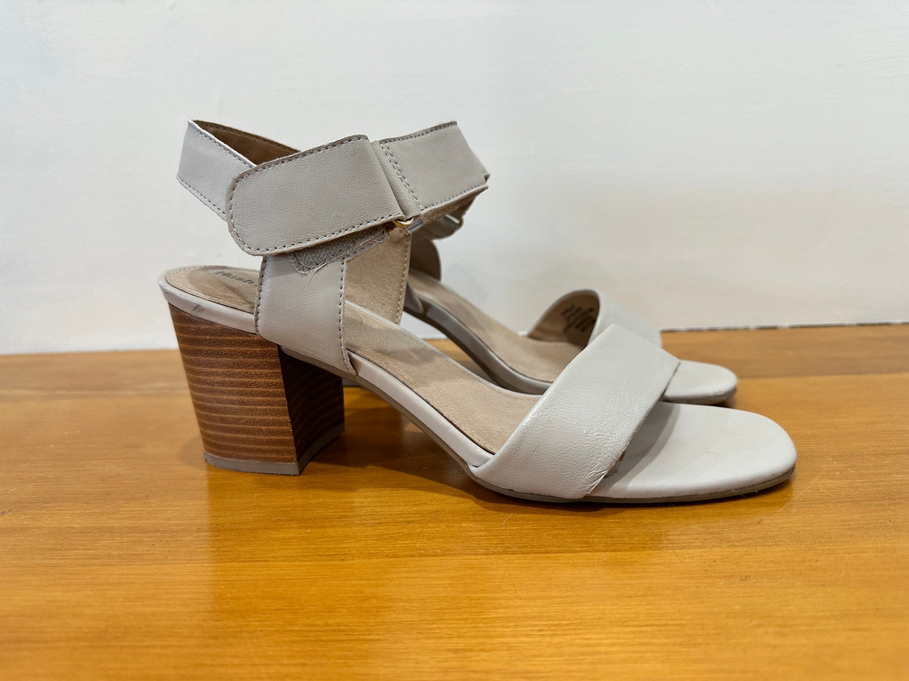 Hush Puppies - Block Heel Sandals - Size EU 41 - Beige