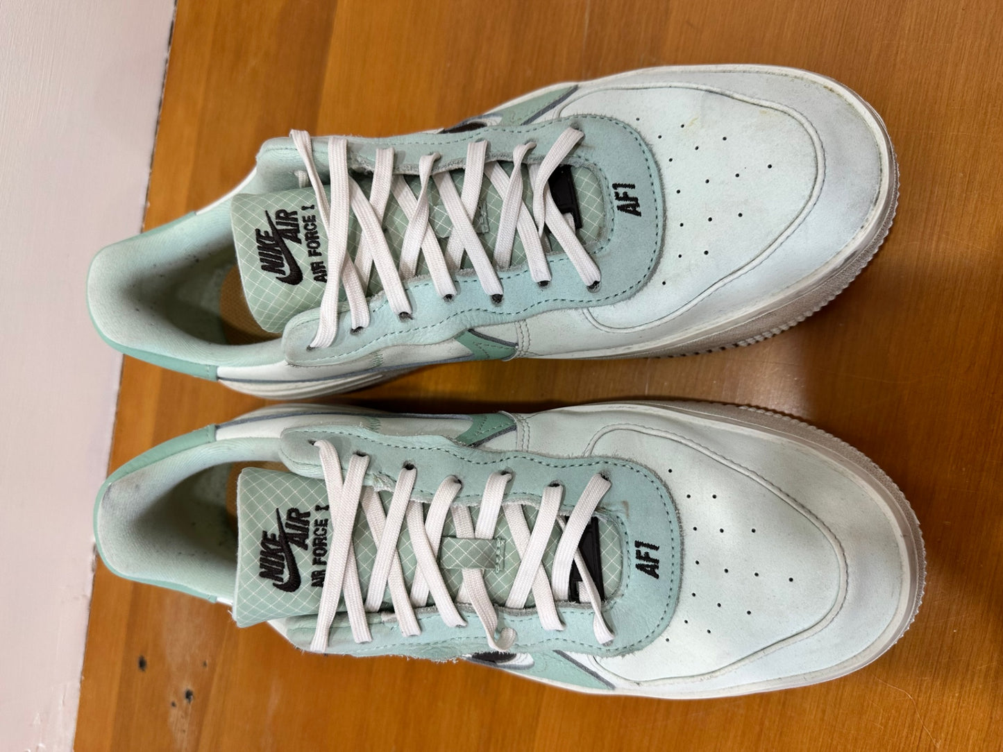 Nike Air Force 1 - Sneakers - EU 43 or 11 - Light mint green, white, black