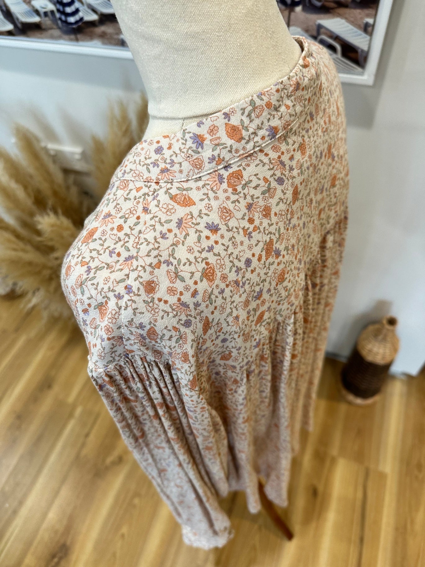 All About Eve - Bohemian Shirt - Large - Beige with floral pattern