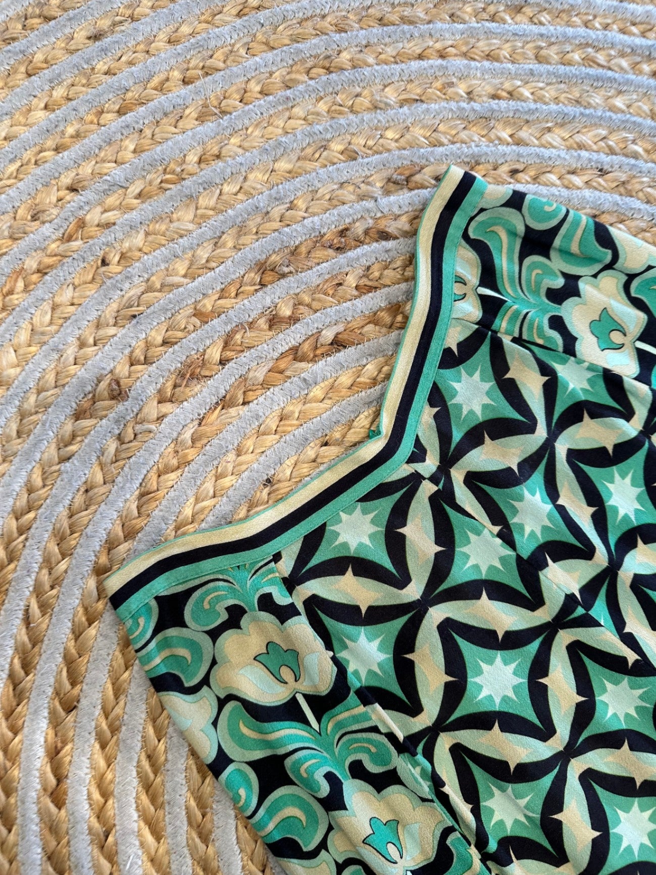 Nine Lives Bazaar - Palazzo Pants - Size 10 - Green