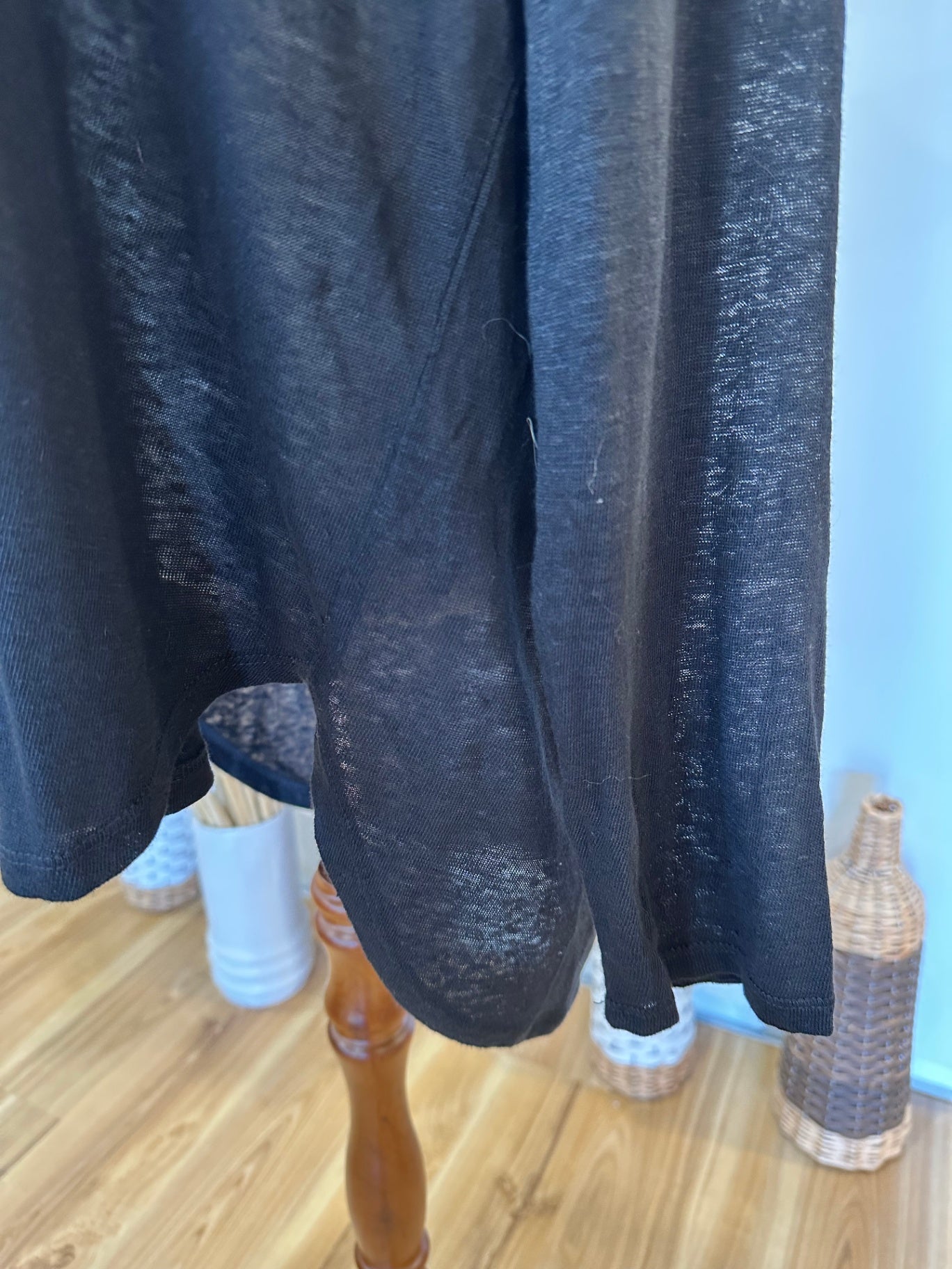 Decjuba - Long Sleeve - Linen Top - Size Large - Black