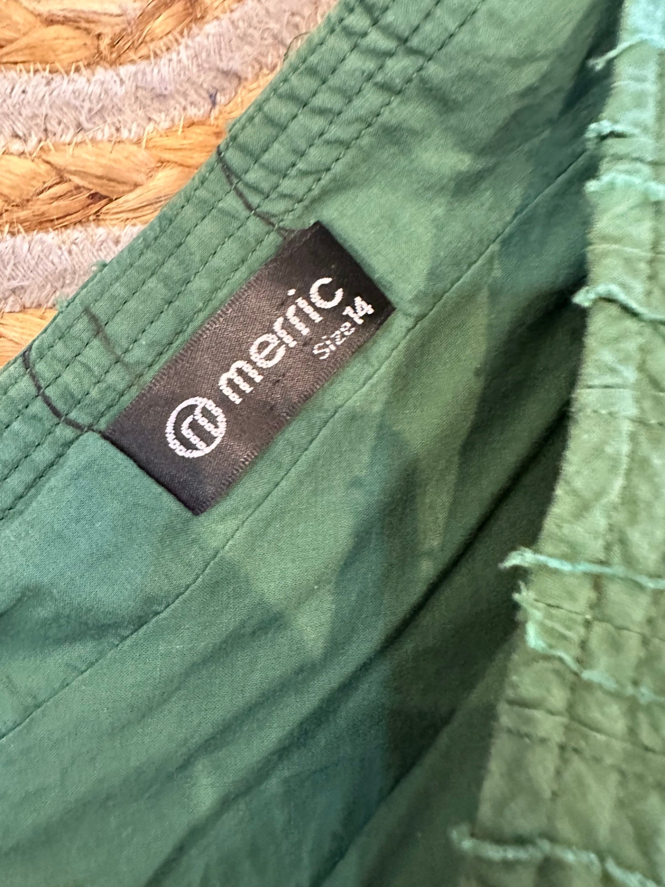 Merric - FairyCore - Midi Skirt - Size 14 - Green