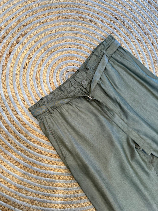 Motto Pants - Size 18 - New without tags - RRP $160 AUD