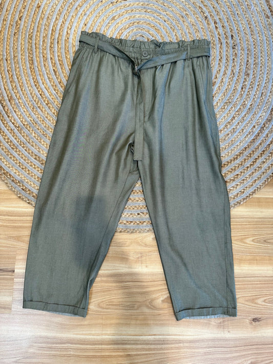 Motto Pants - Size 18 - New without tags - RRP $160 AUD
