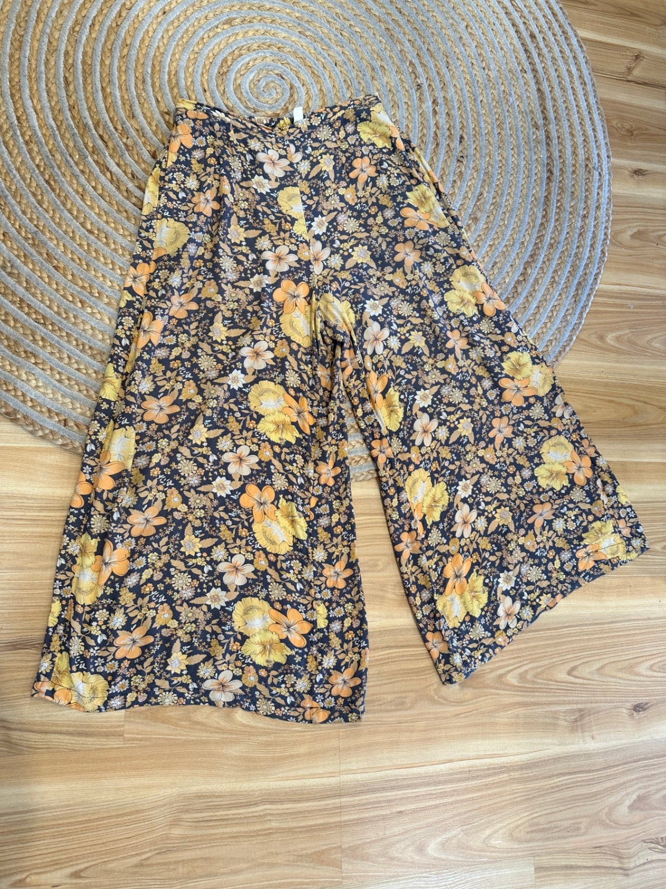 Spell  3/4 Pants - Medium - Yellow Tones