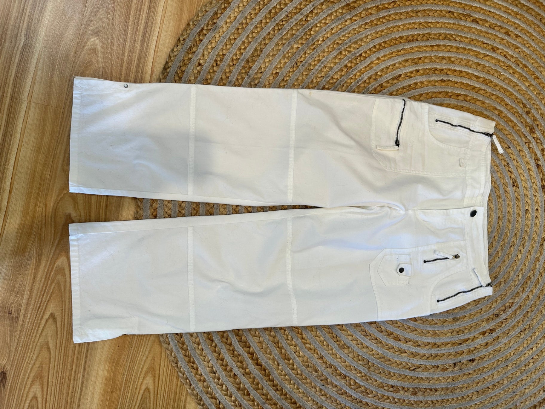 Verge - Cropped Pants - Size 12 - White
