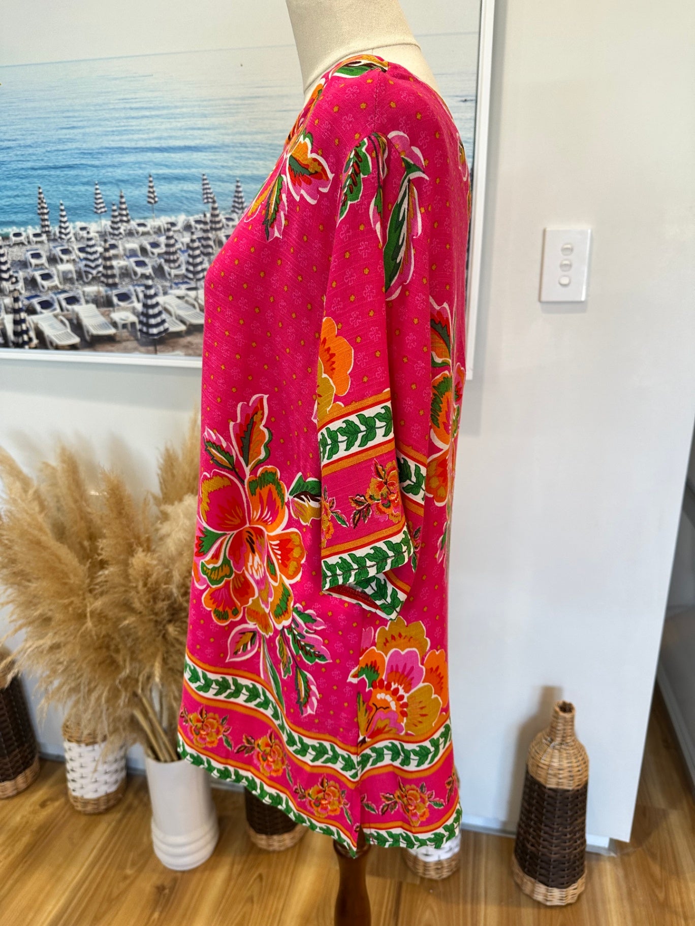 Miladys - Blouse - Size Medium - Hot Pink - 100% Rayon