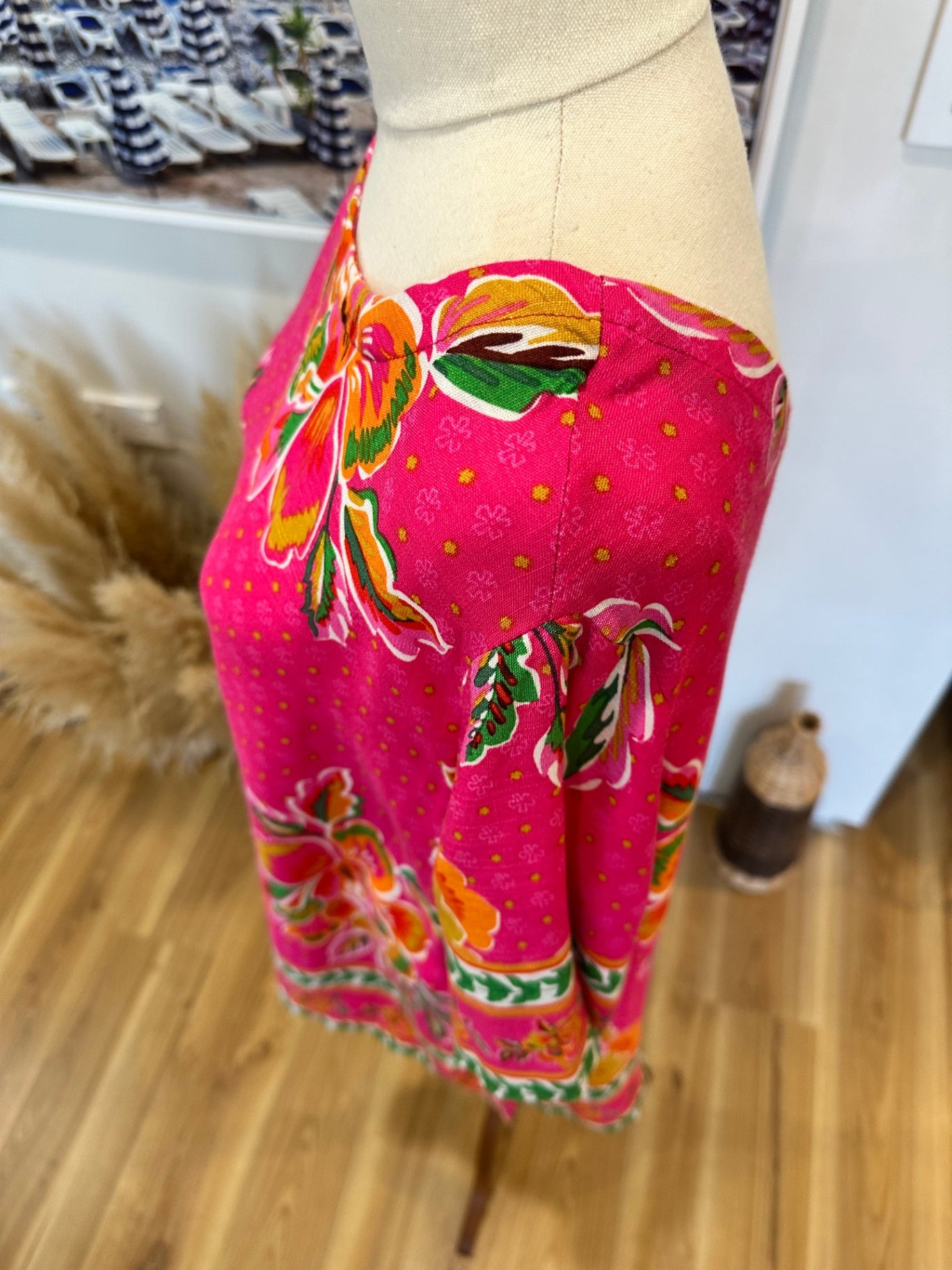 Miladys - Blouse - Size Medium - Hot Pink - 100% Rayon