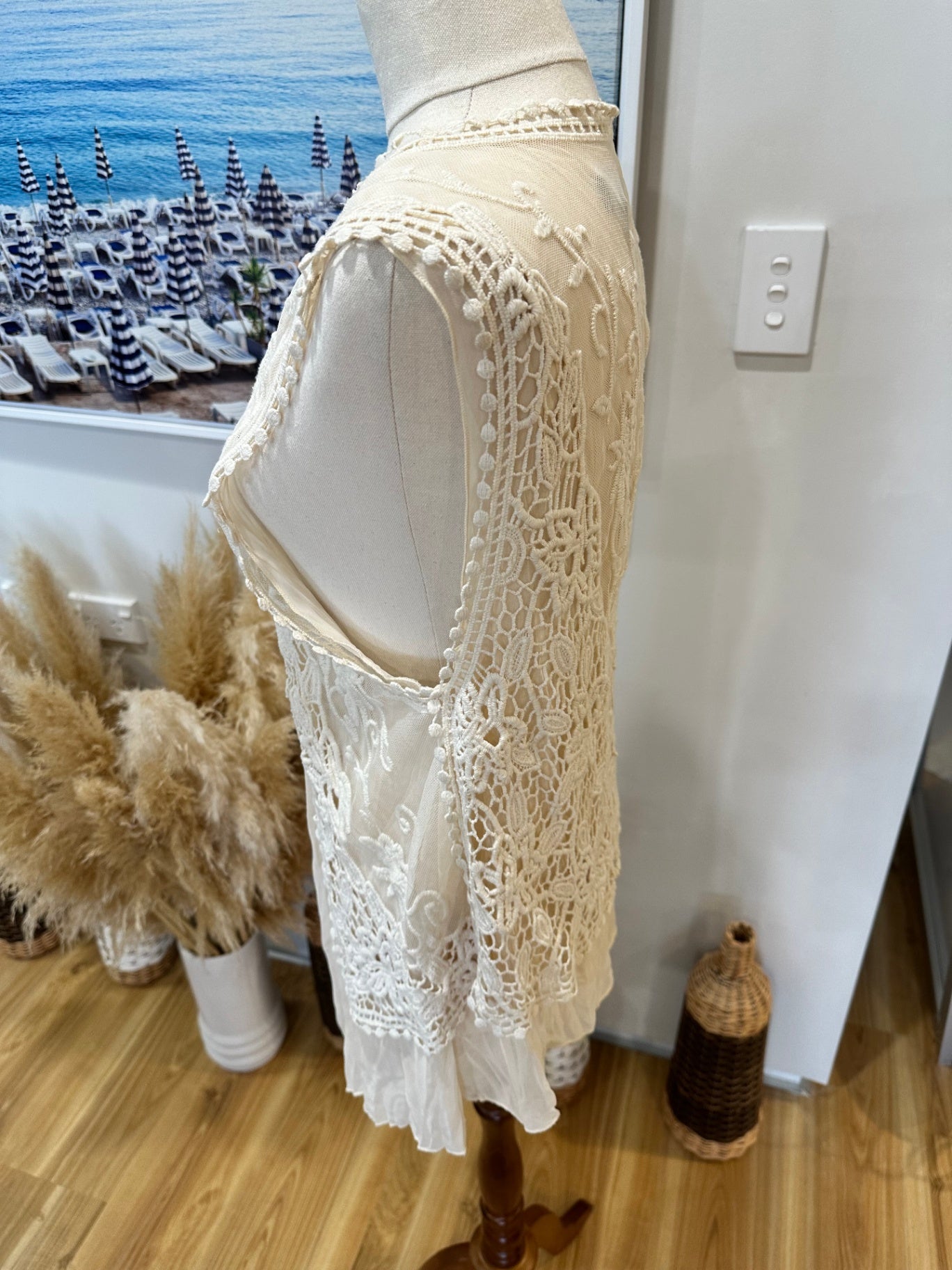 Max - Bohemian Lace Vest - Small - Cream/Beige